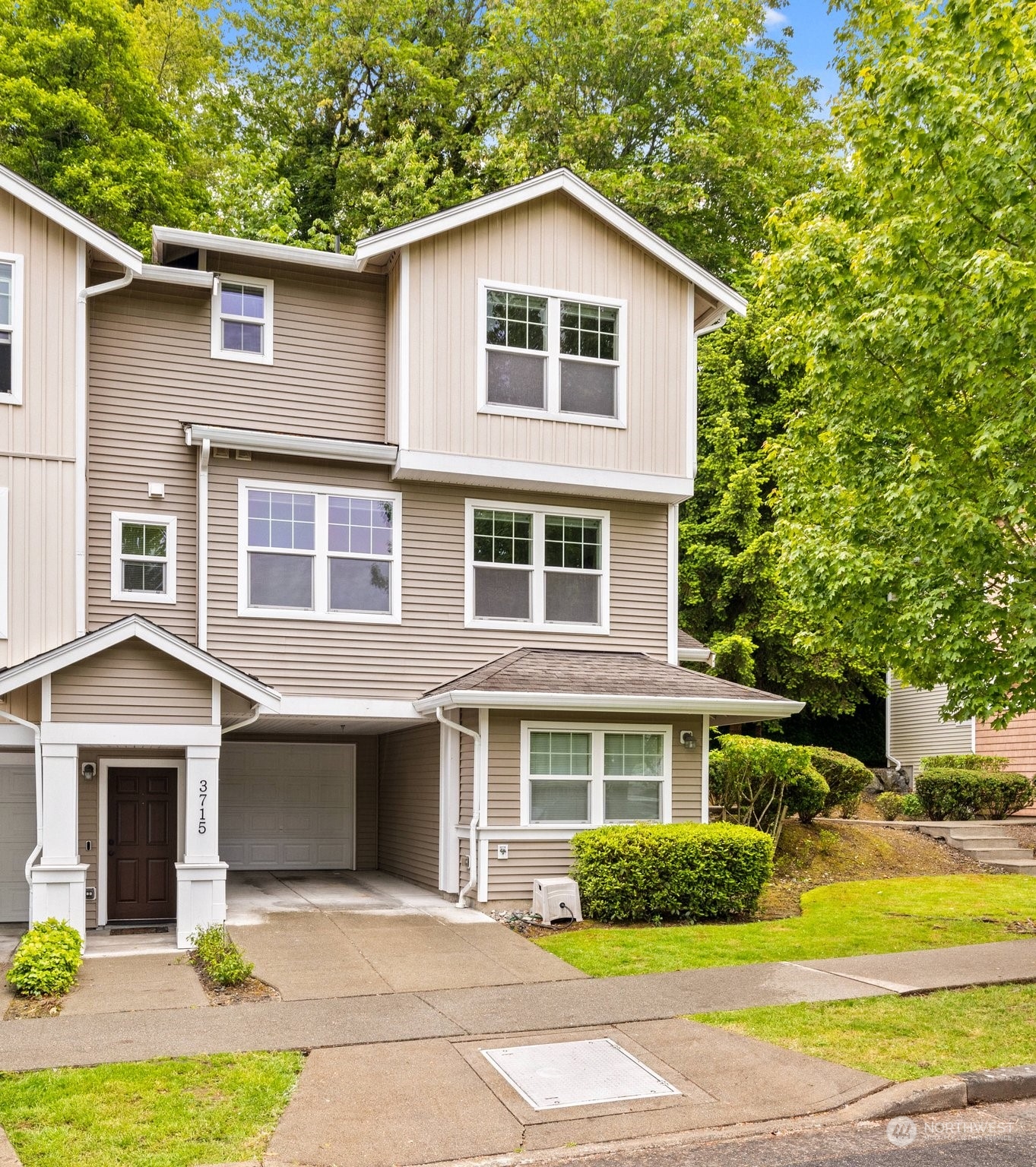 3713 S Holly Park Drive Unit: 4
