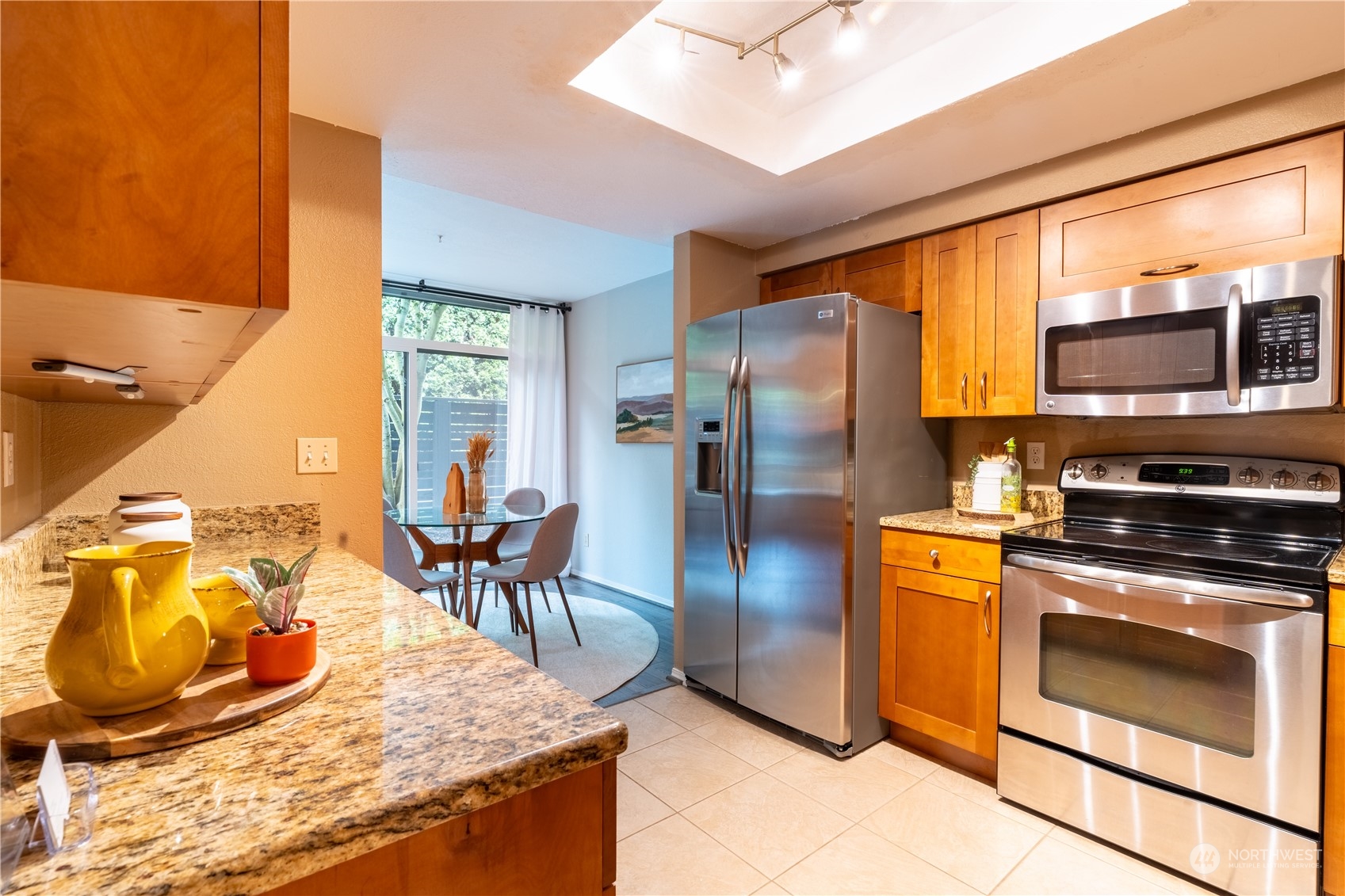 11300 1st Avenue NE Unit: 127