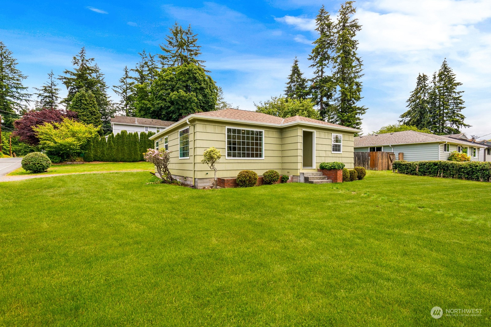 4901 Dogwood Drive
