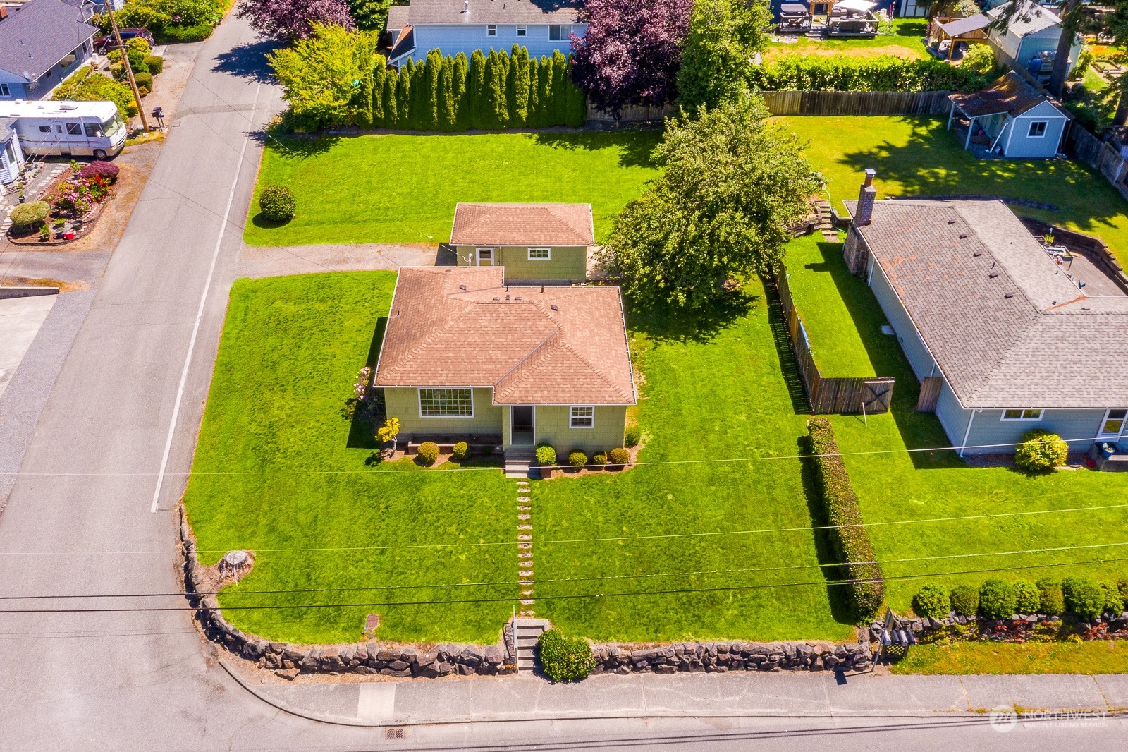 4901 Dogwood Drive