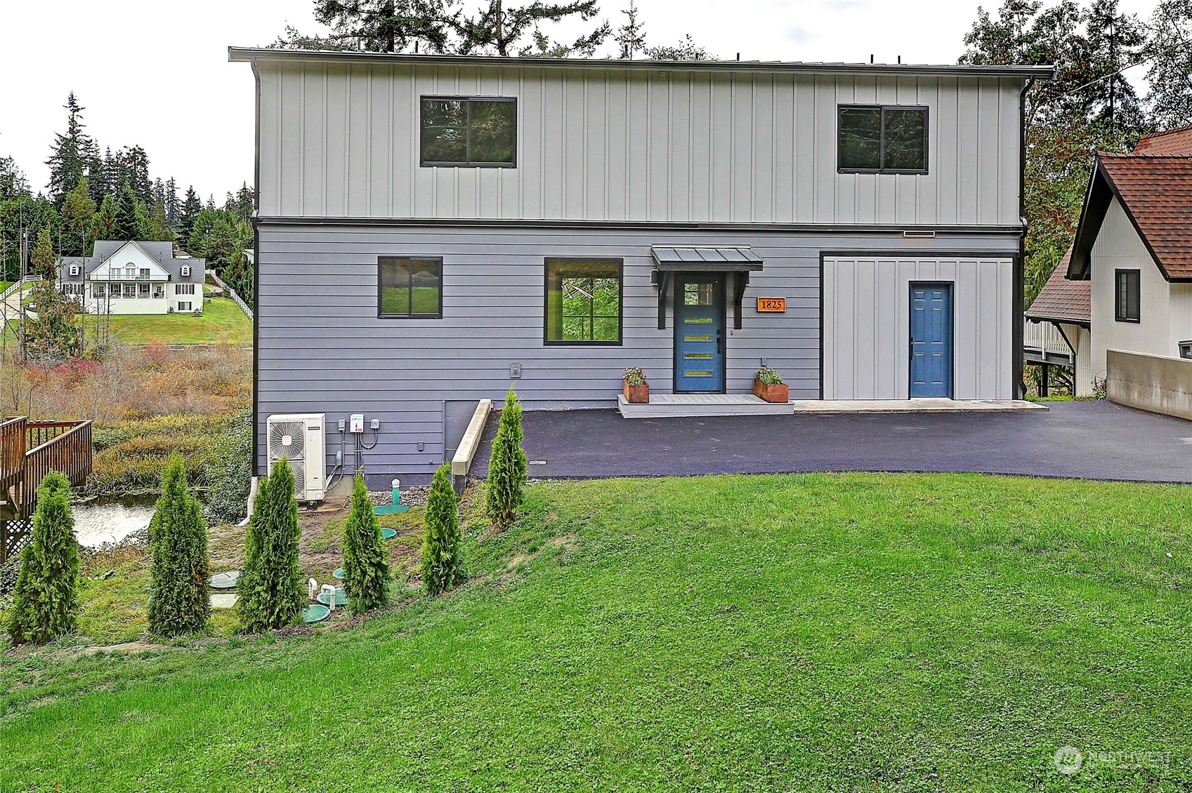 1825 Lake Drive