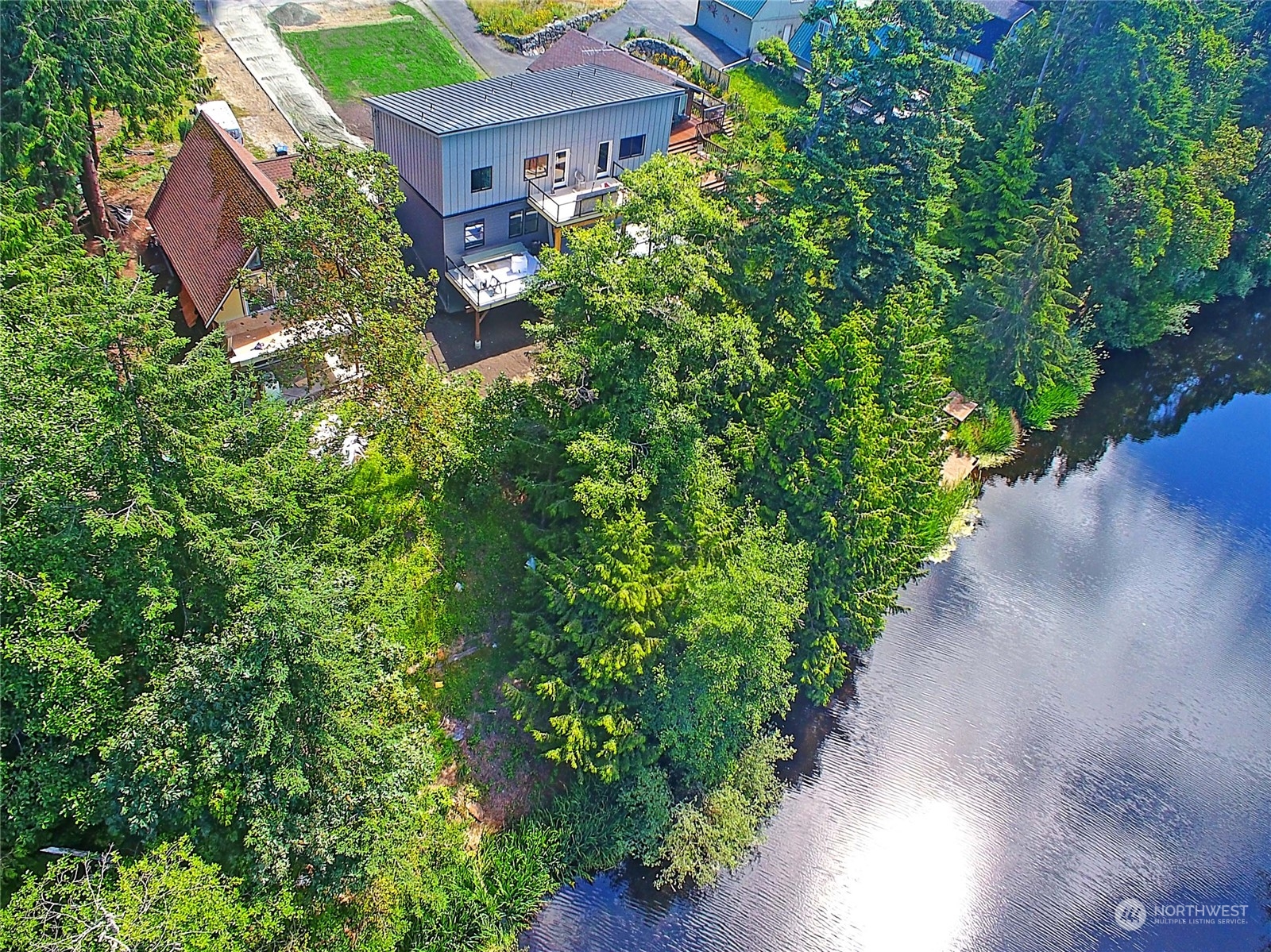 1825 Lake Drive