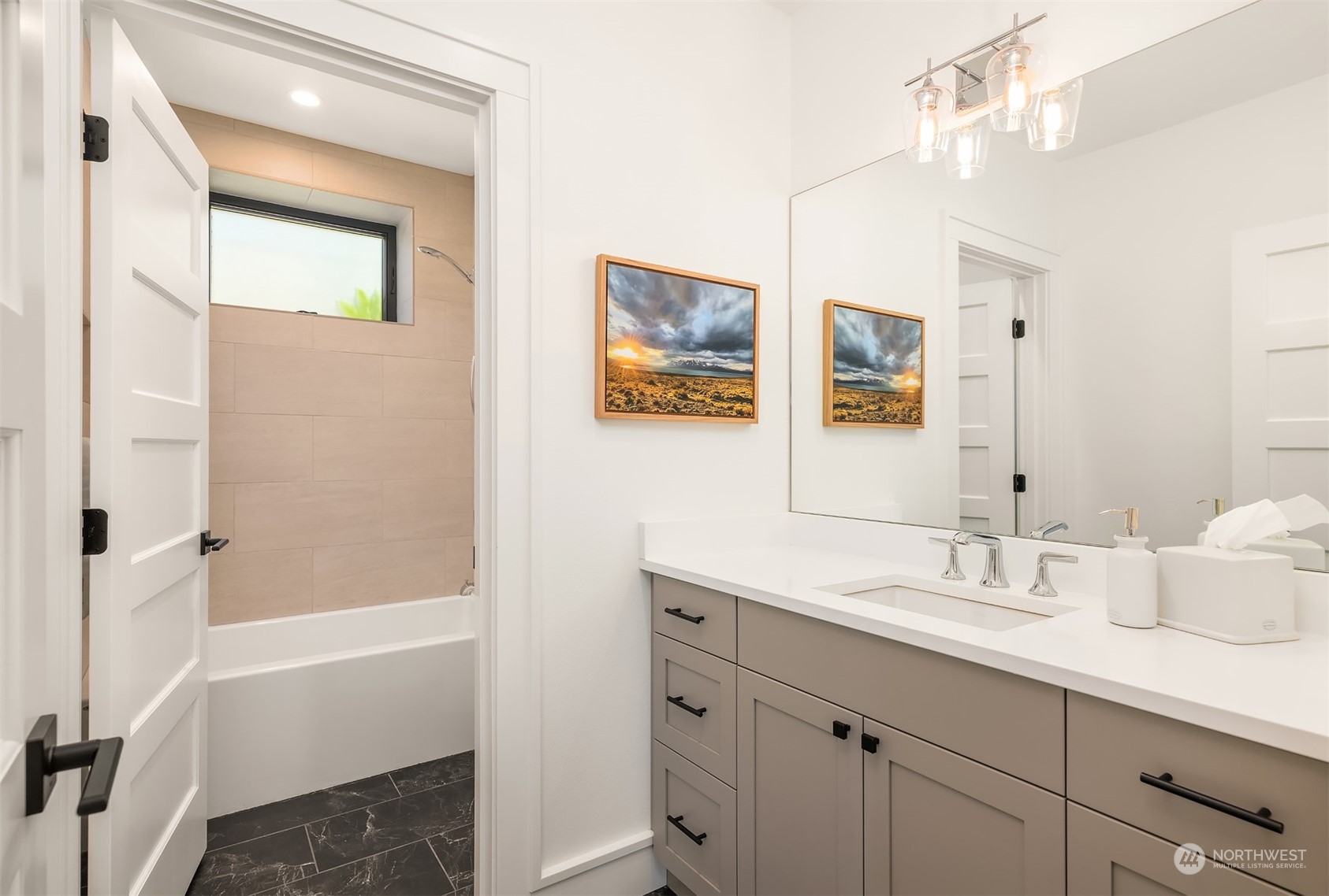 4865 NE Dotson Loop