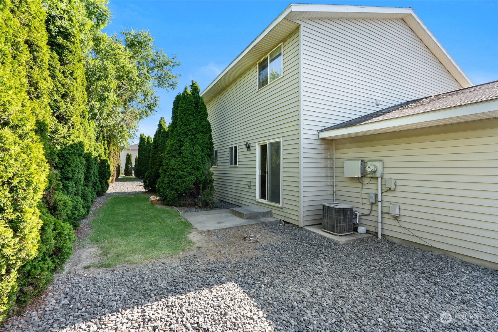1302 - 1308 Shaker Place