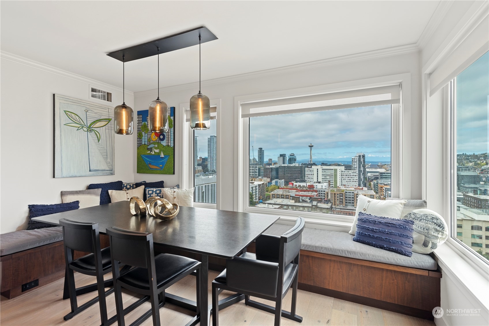 420 Melrose Avenue E Unit: 901