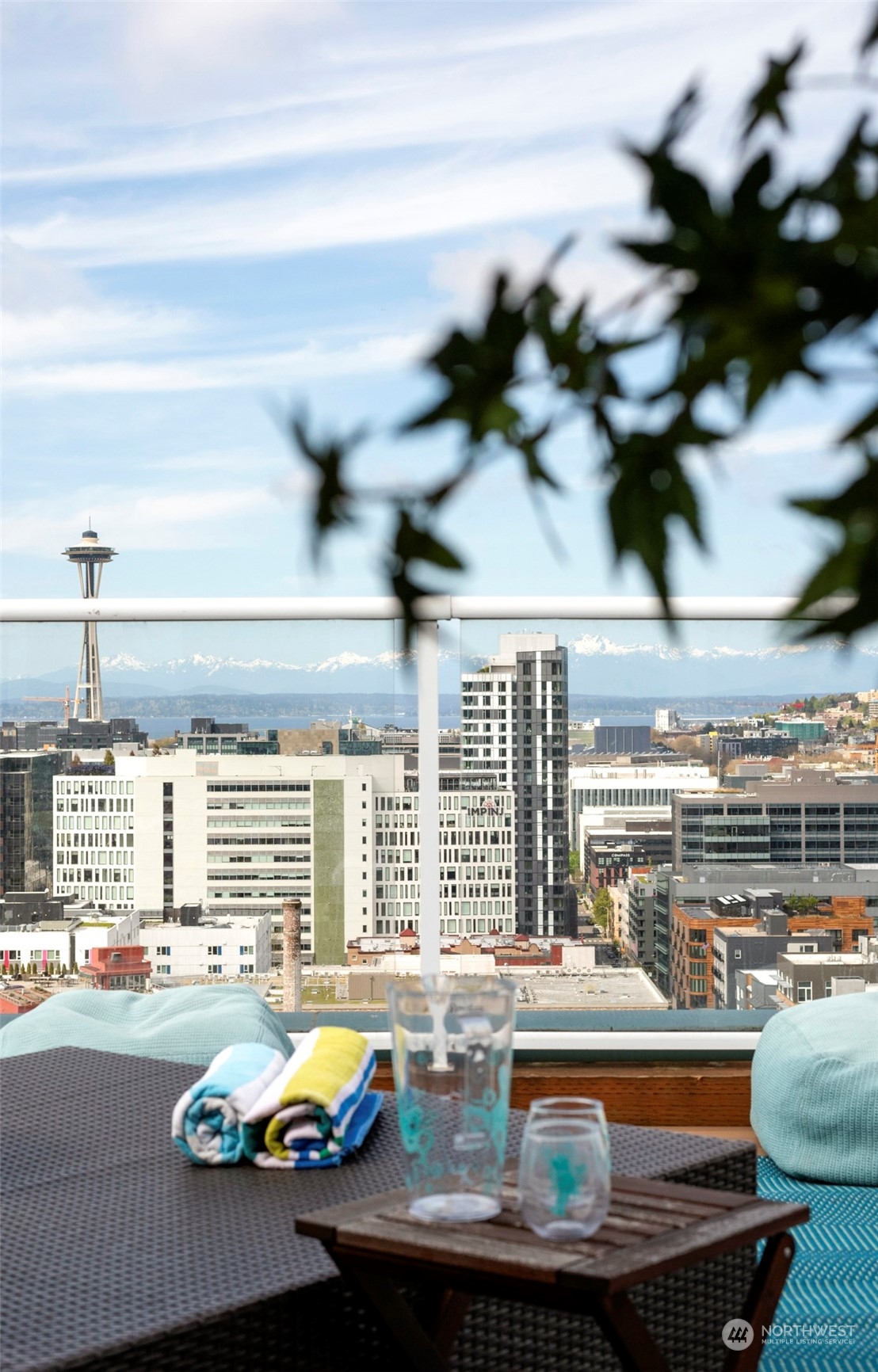 420 Melrose Avenue E Unit: 901
