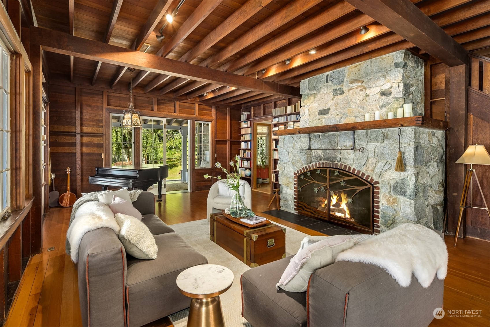 6329 Crystal Springs Drive NE
