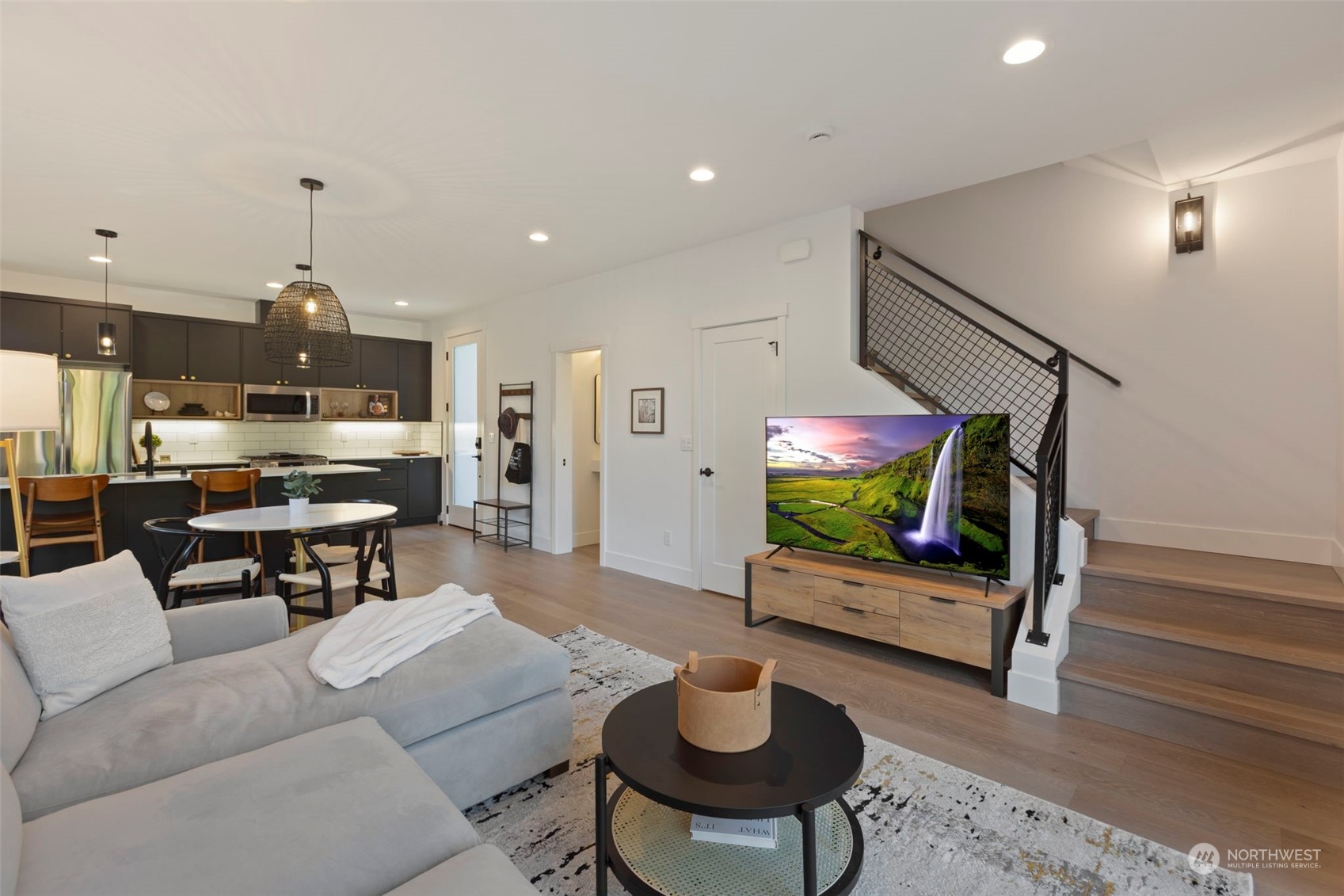 2325 Walnut Avenue SW Unit: B