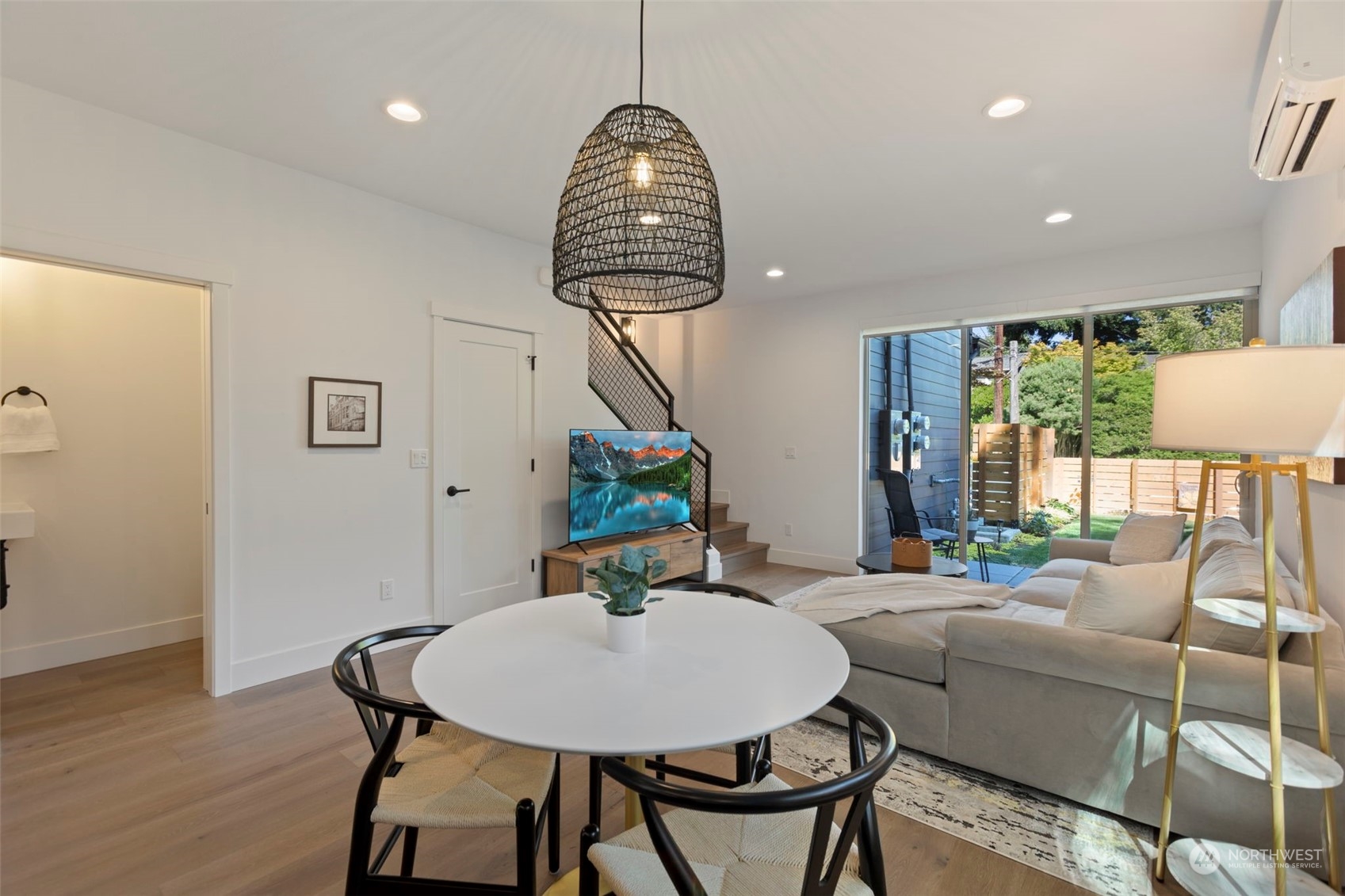 2325 Walnut Avenue SW Unit: B