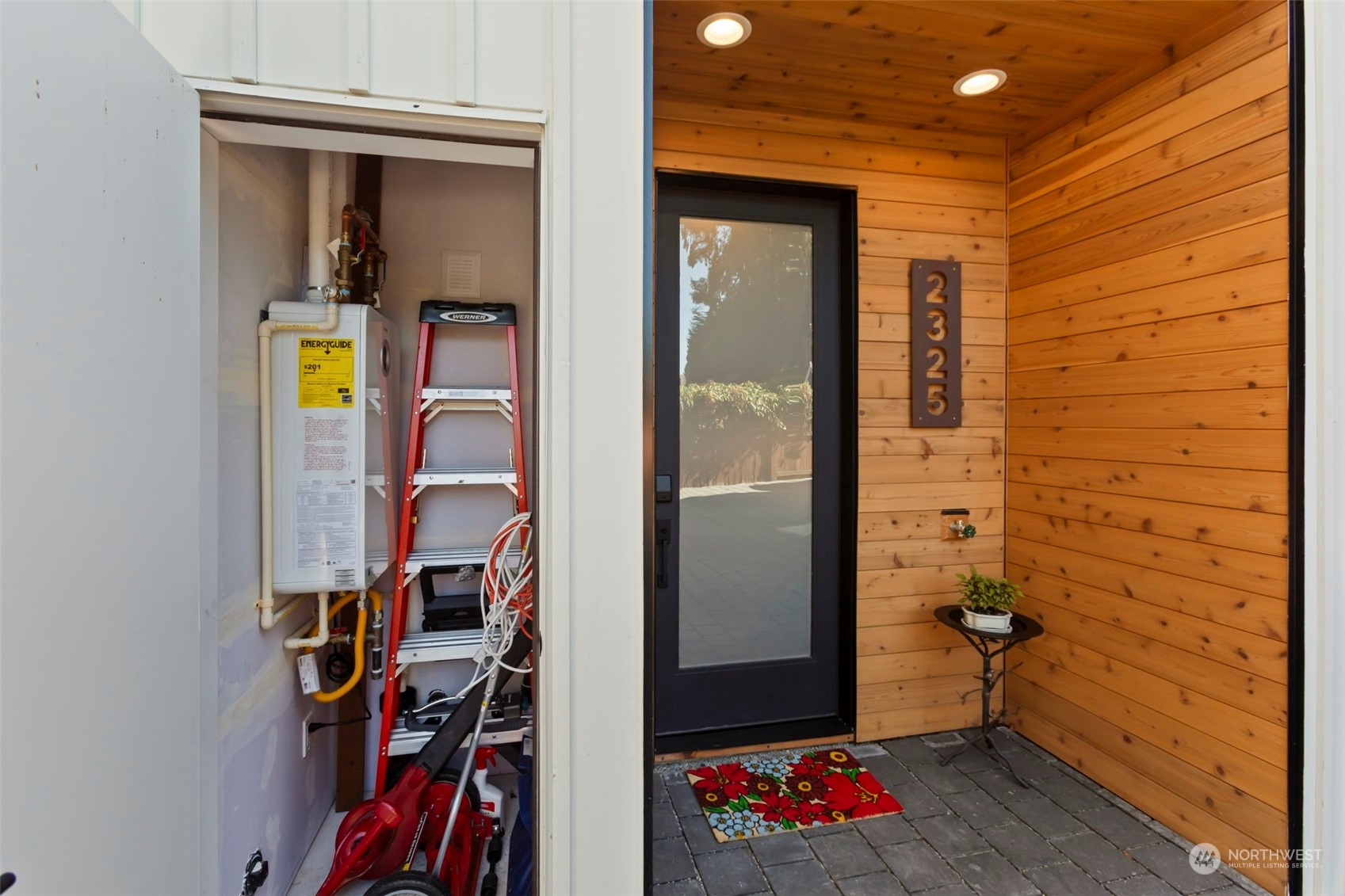 2325 Walnut Avenue SW Unit: B