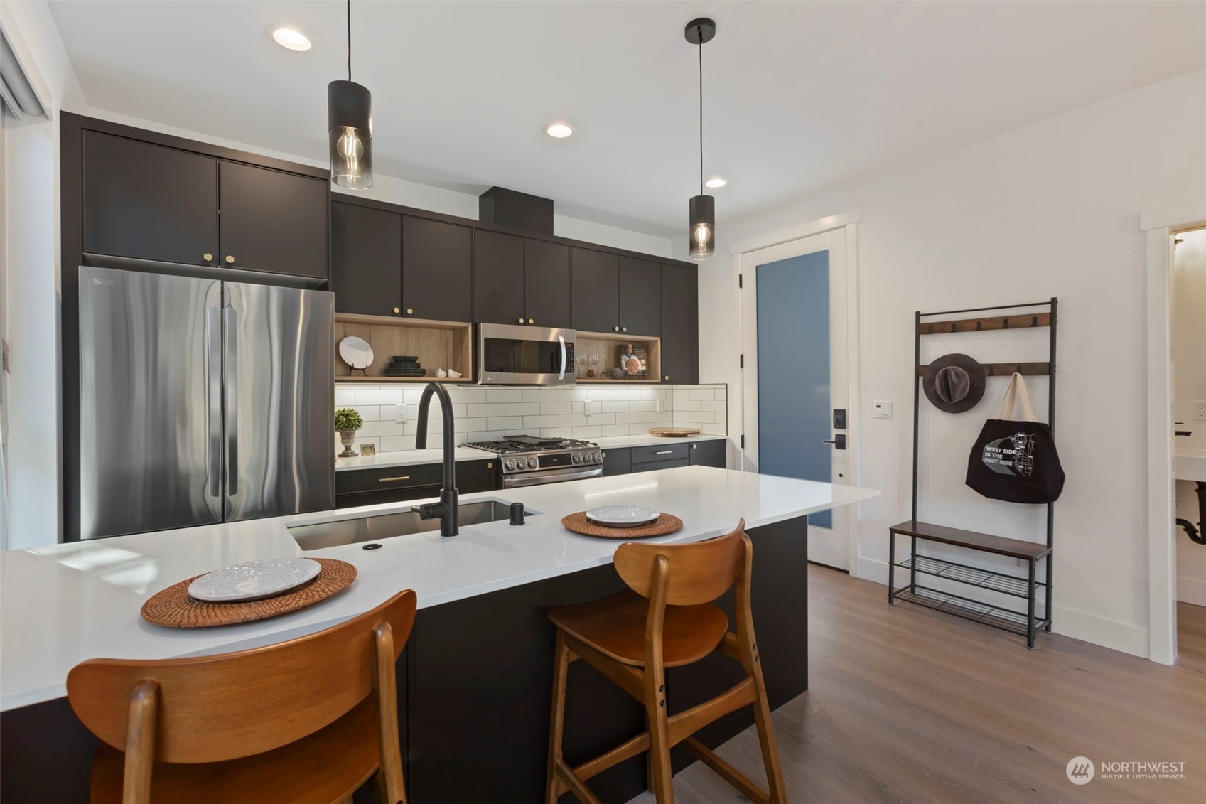 2325 Walnut Avenue SW Unit: B