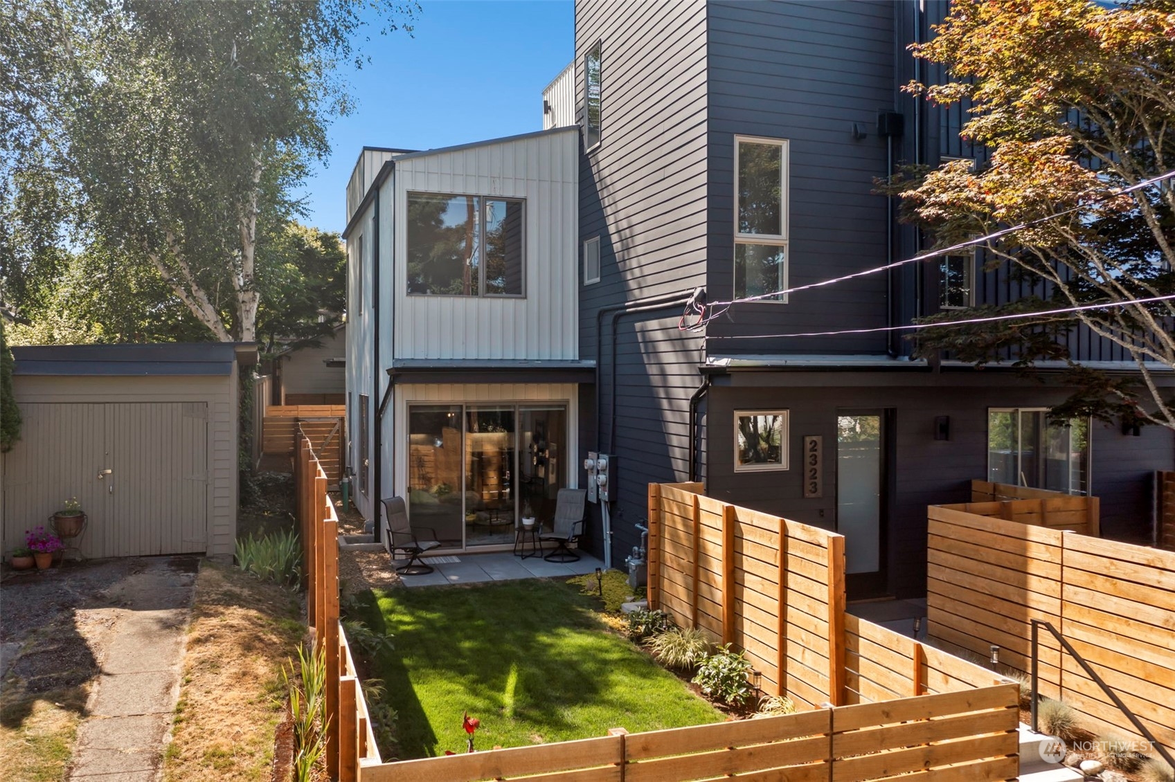 2325 Walnut Avenue SW Unit: B
