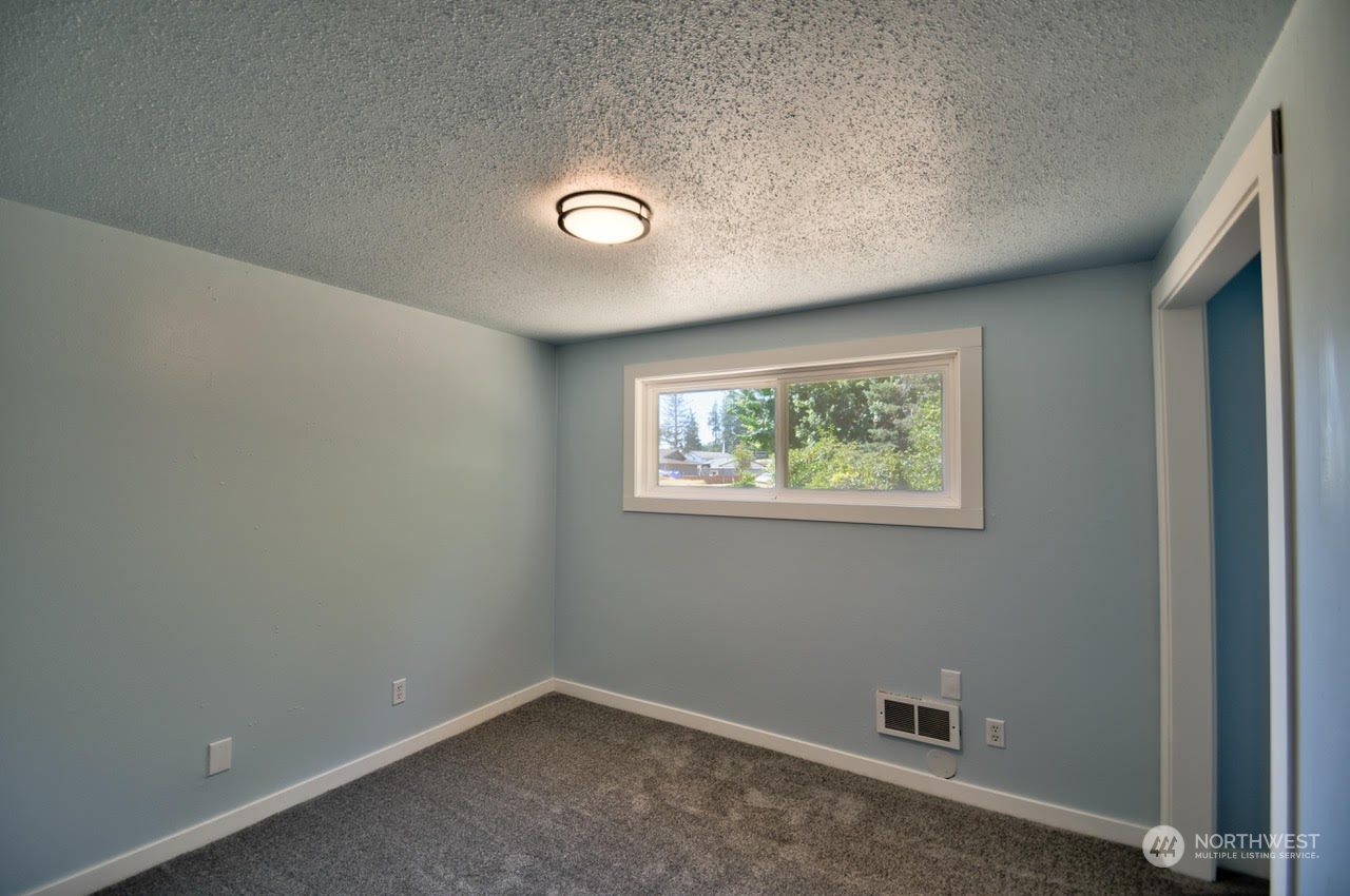 221 E Woodland Drive