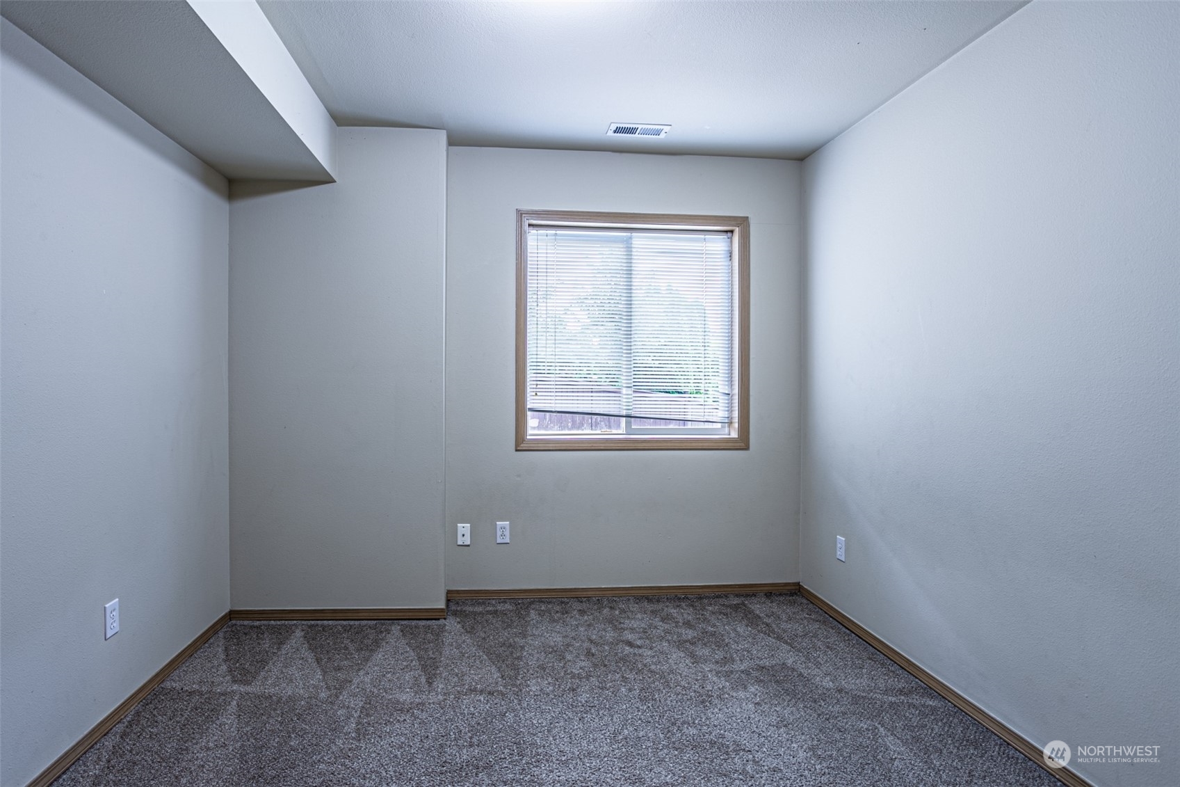 3301 49th Street NE