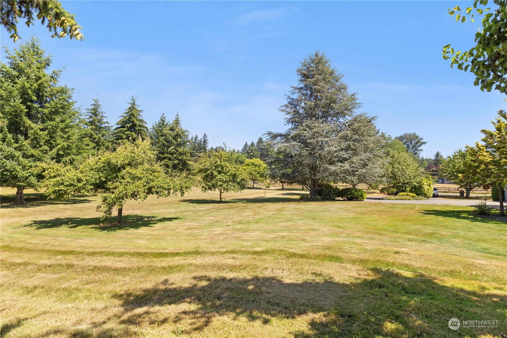 7529 205th Avenue NE