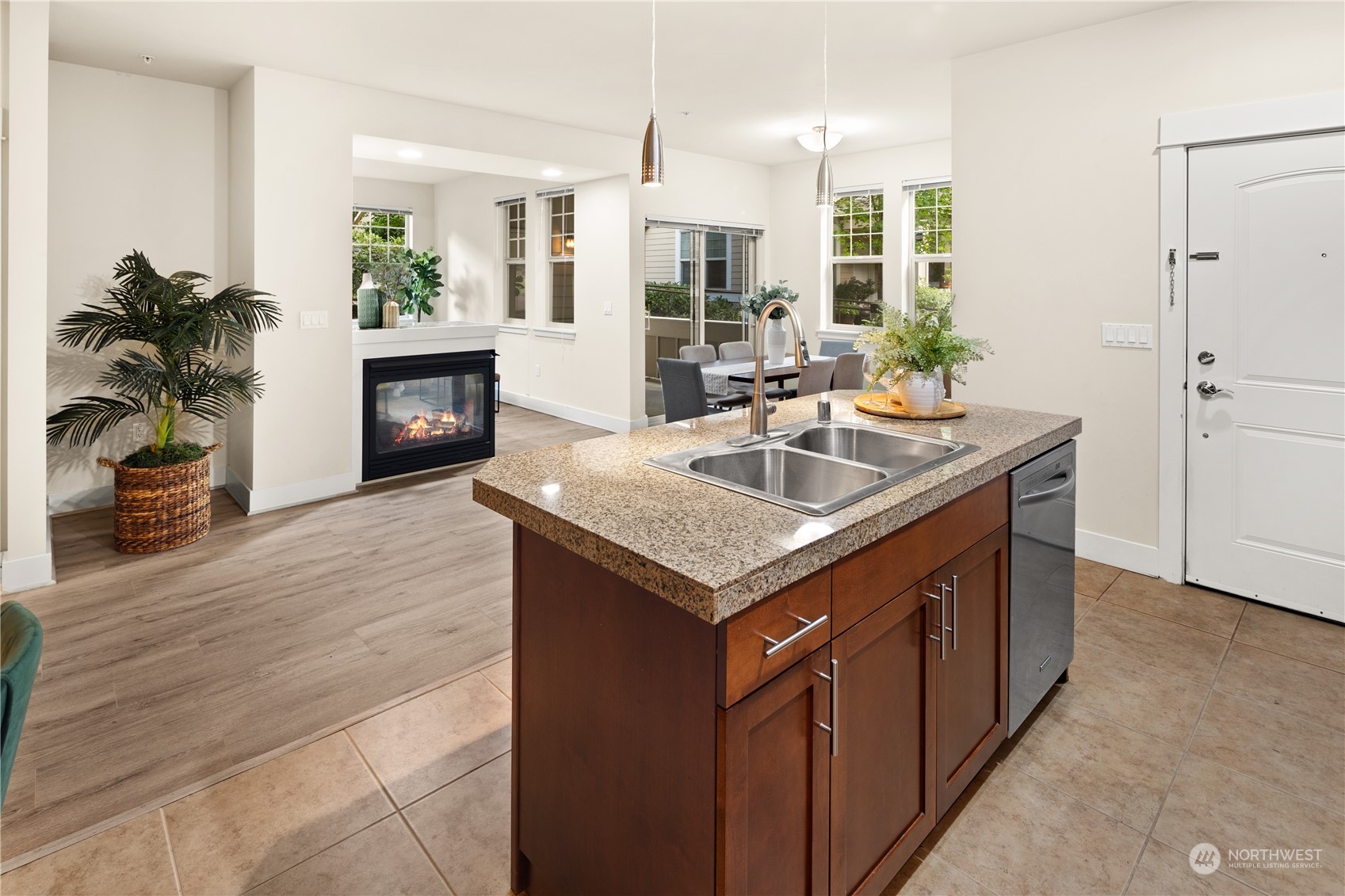 8535 Avondale Road NE Unit: A104