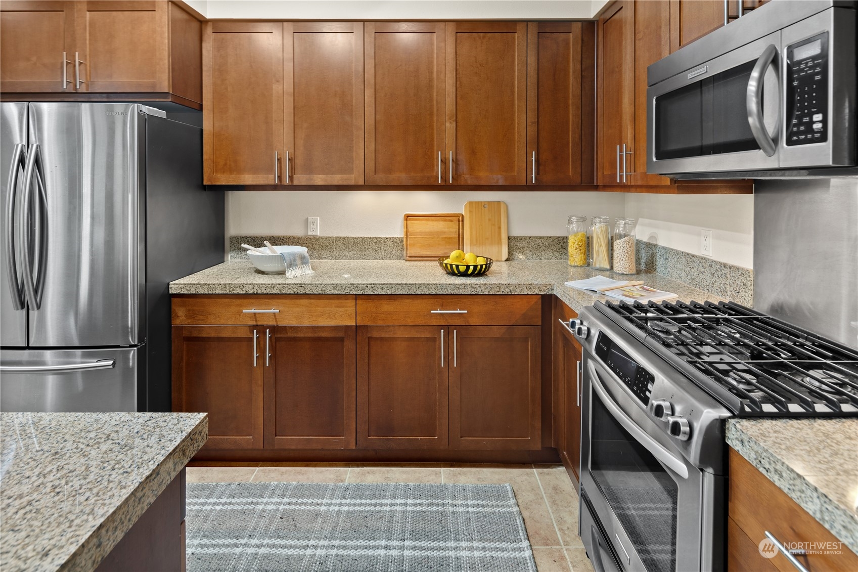 8535 Avondale Road NE Unit: A104