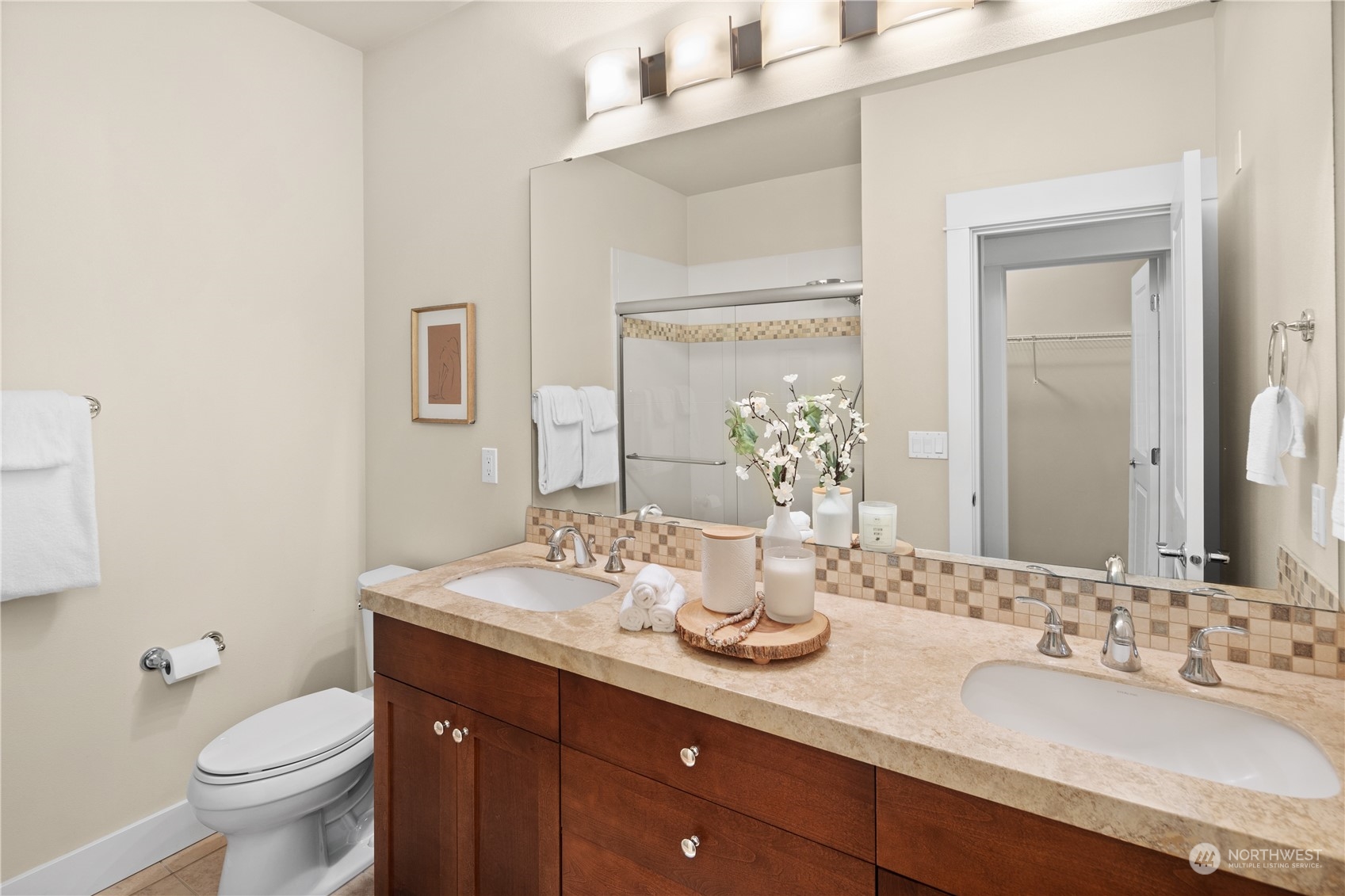 8535 Avondale Road NE Unit: A104
