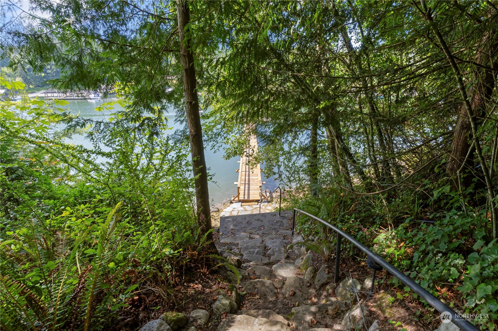 8100 NE Hidden Cove Road