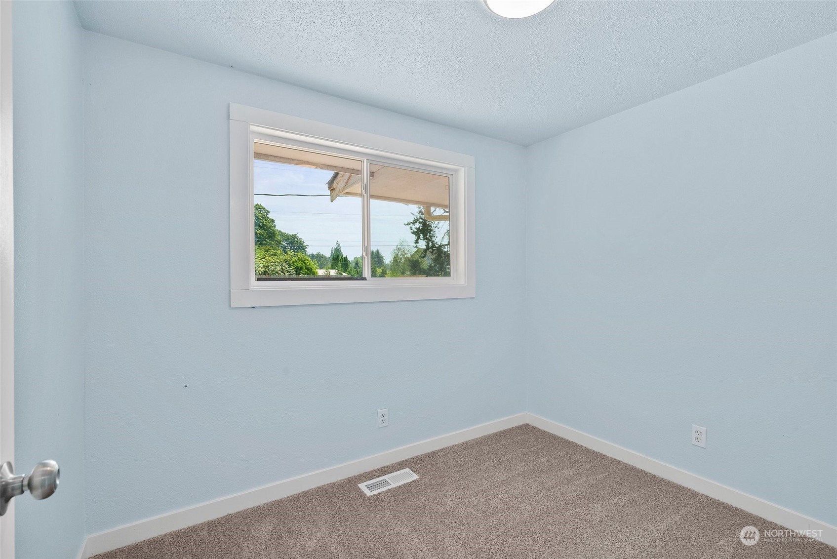 527 Old Pacific Highway SE