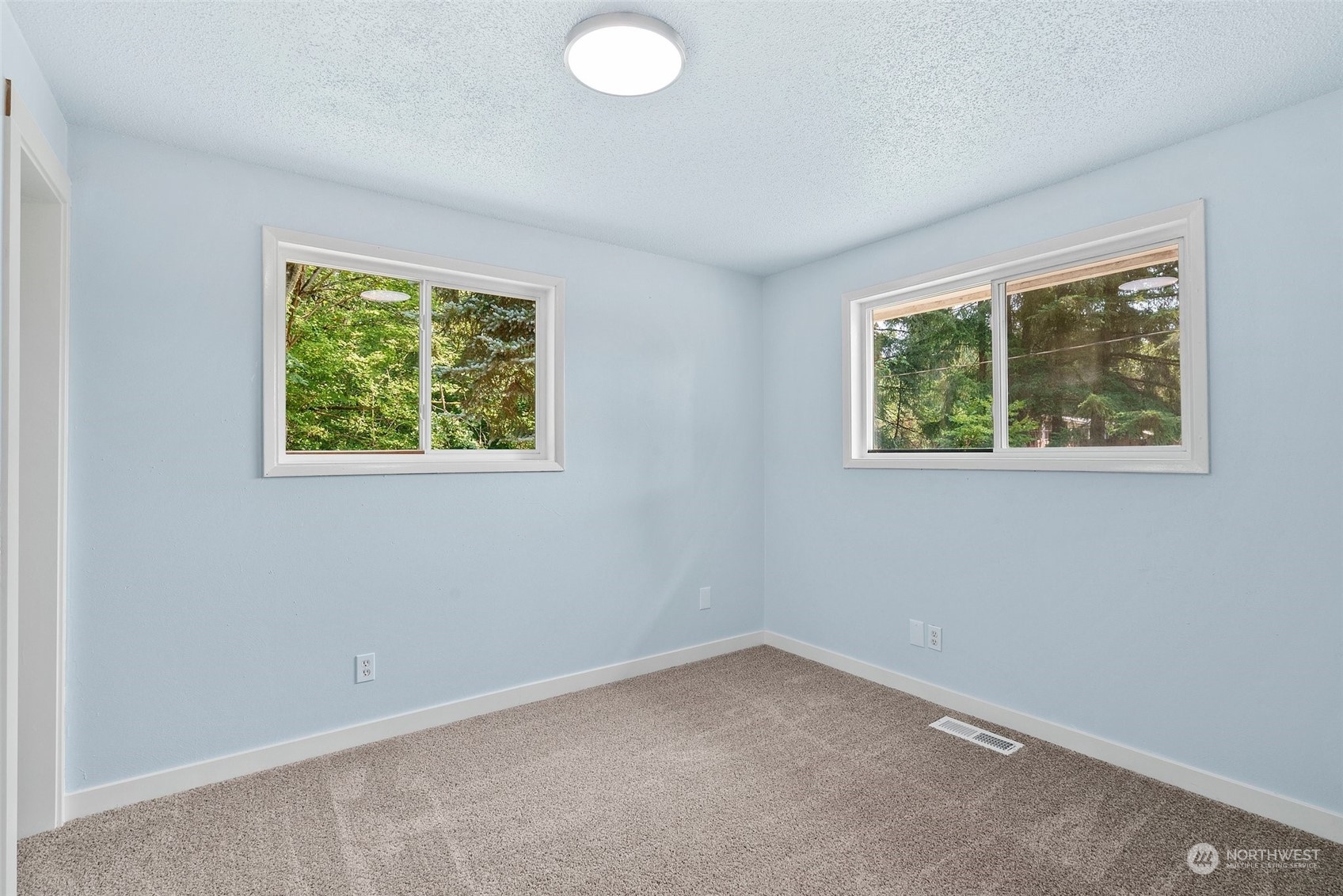 527 Old Pacific Highway SE