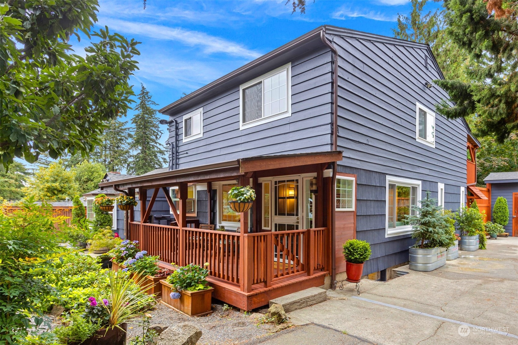 2519 NE 135th Street