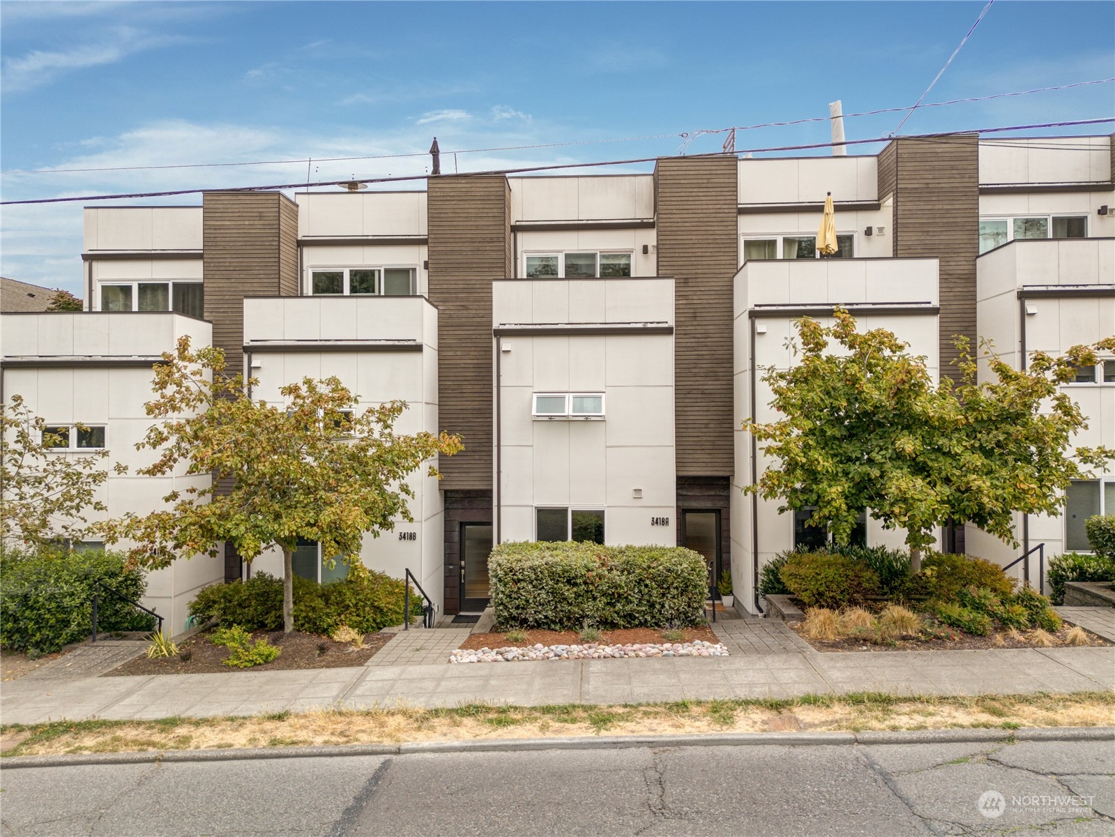 3418 A 22nd Avenue W