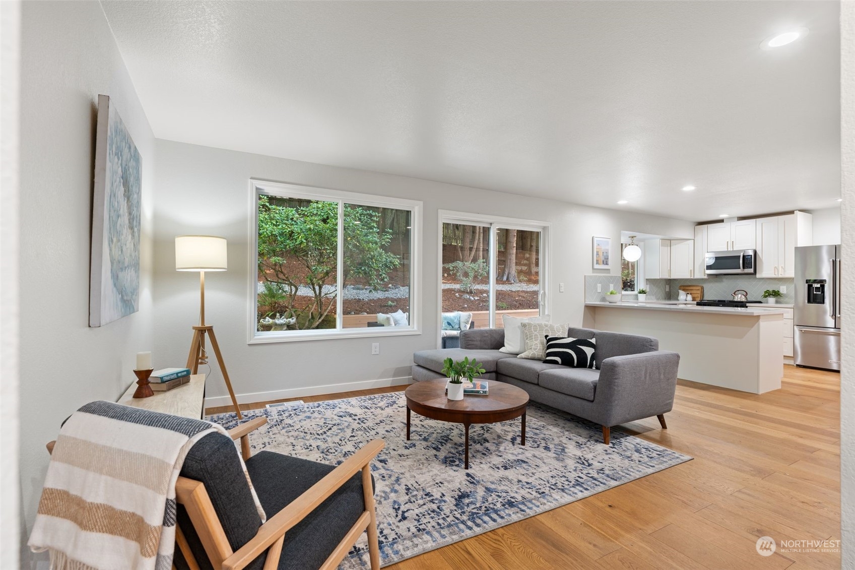 360 Jasmine Place NW