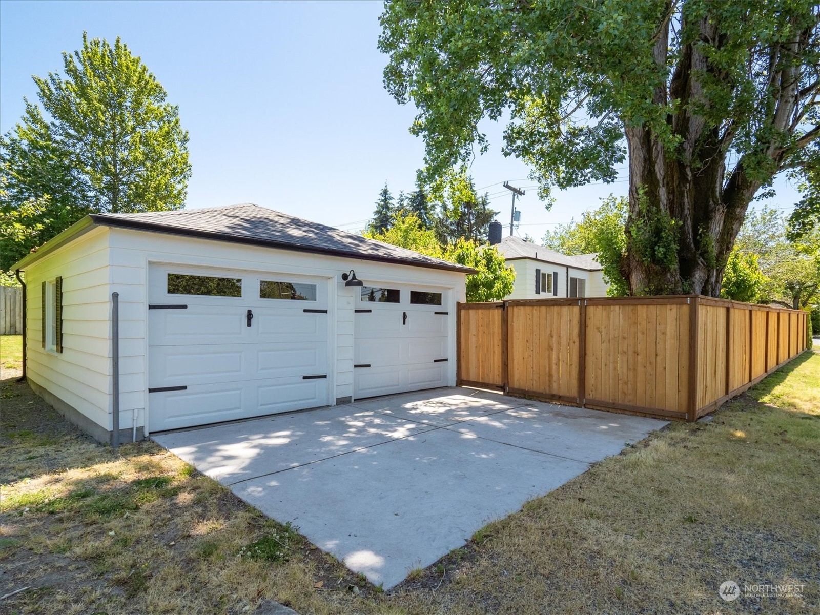 2206 S 128th Street