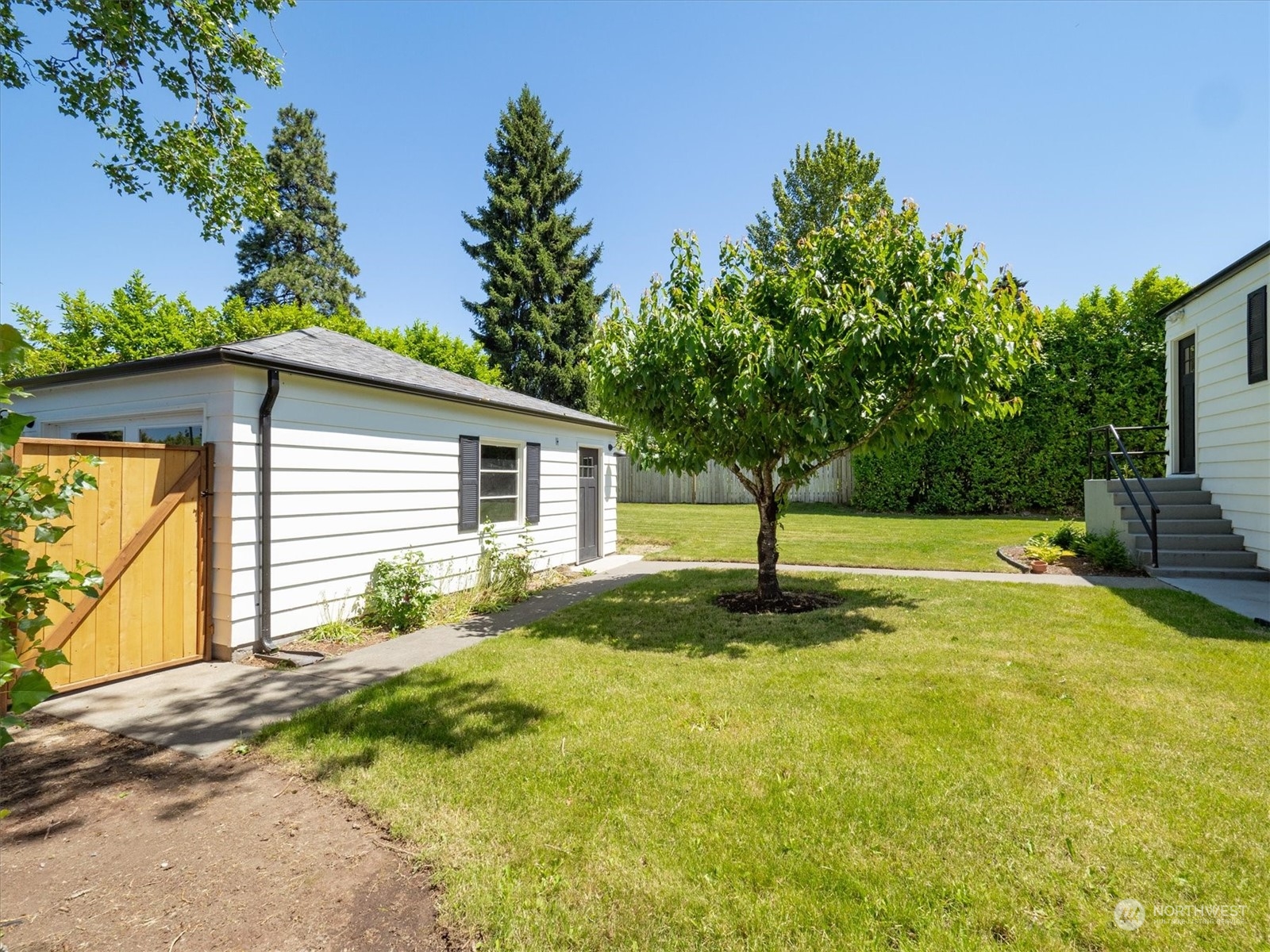 2206 S 128th Street