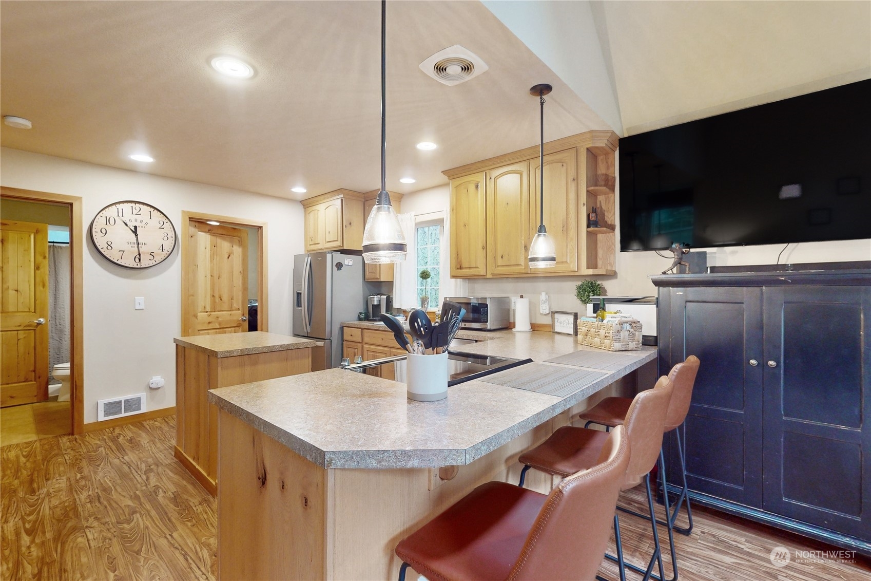 11210 Hillcrest Drive
