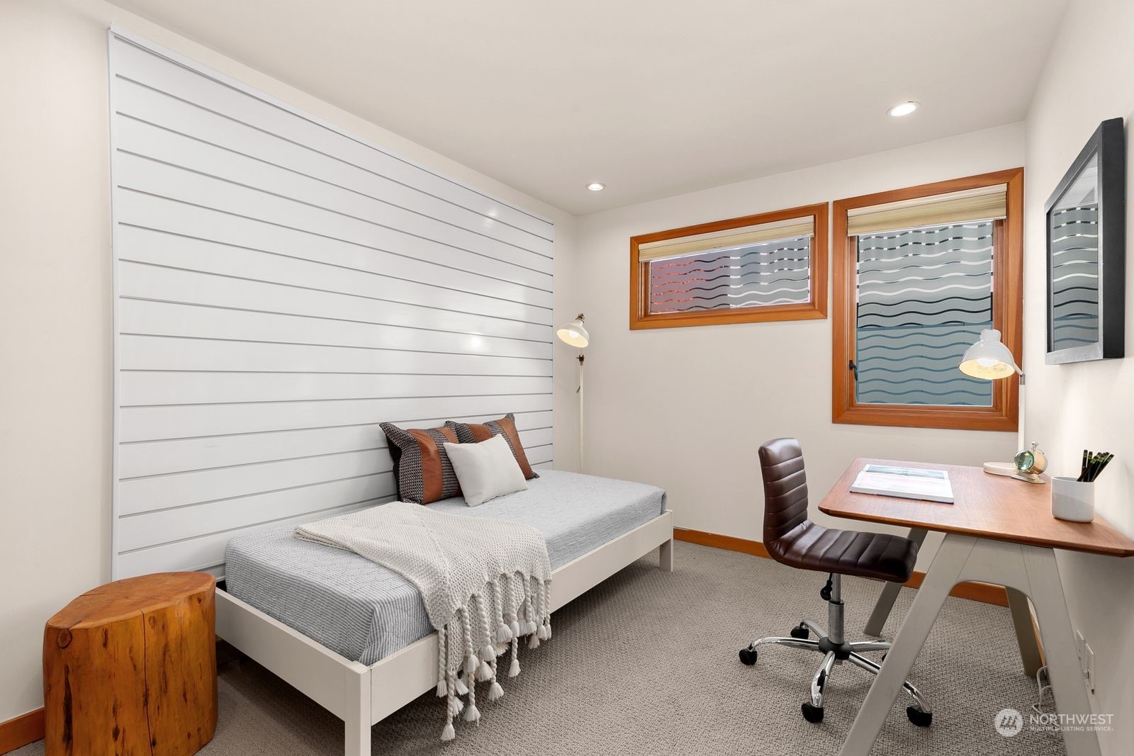 2600 Fairview Avenue E Unit: 17