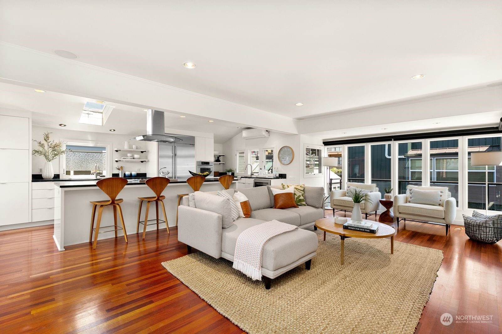 2600 Fairview Avenue E Unit: 17