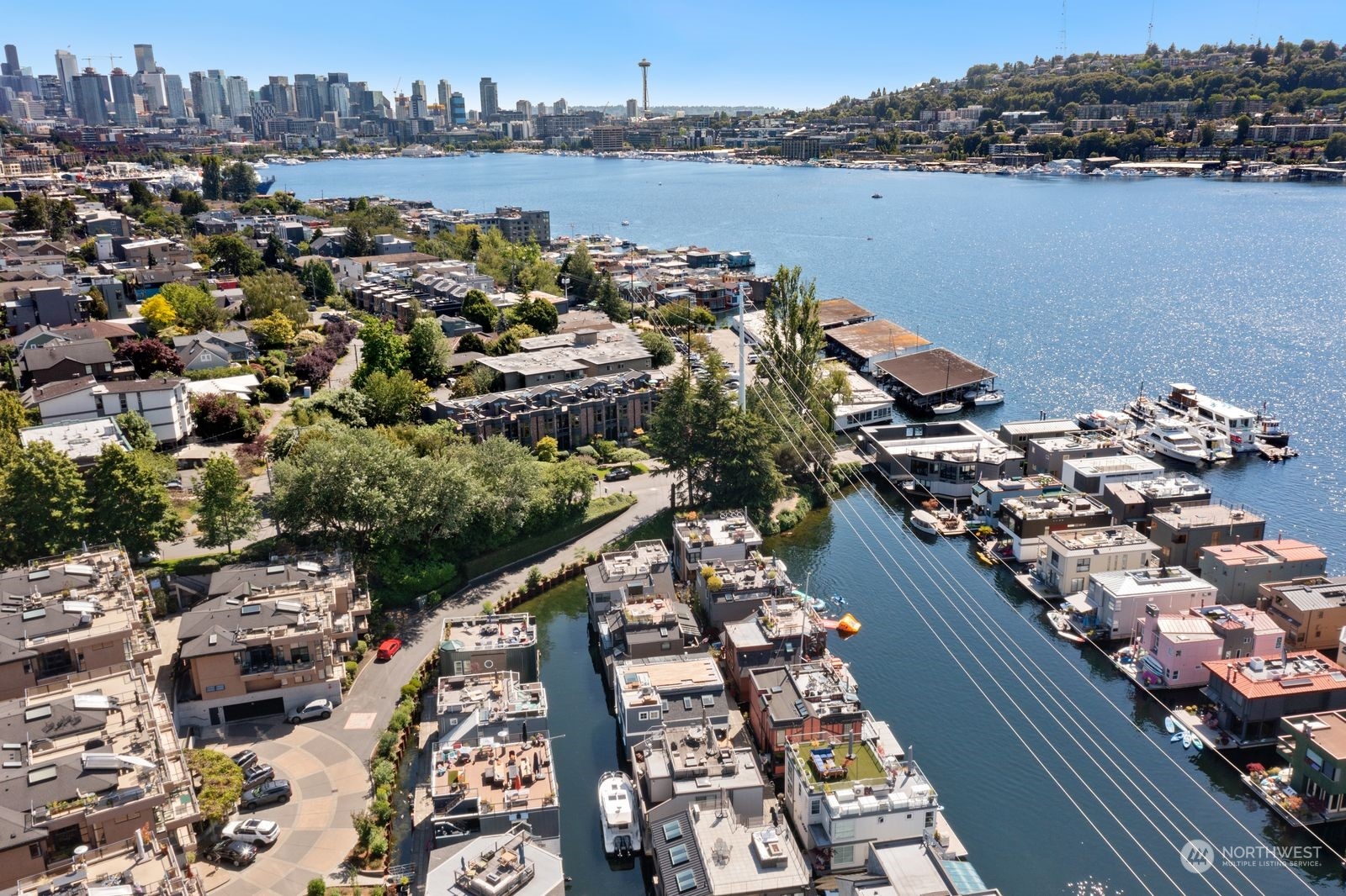 2600 Fairview Avenue E Unit: 17