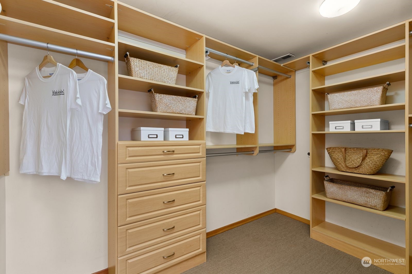 2600 Fairview Avenue E Unit: 17