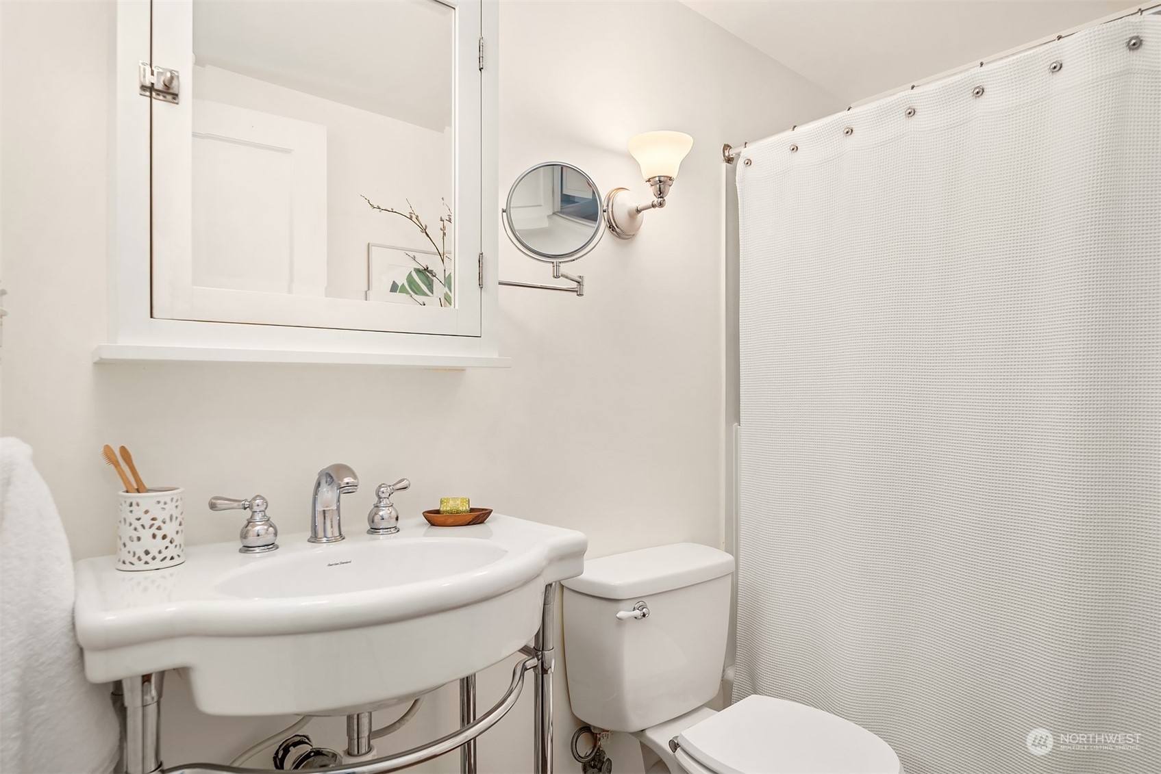 2239 Fairview Avenue E Unit: F