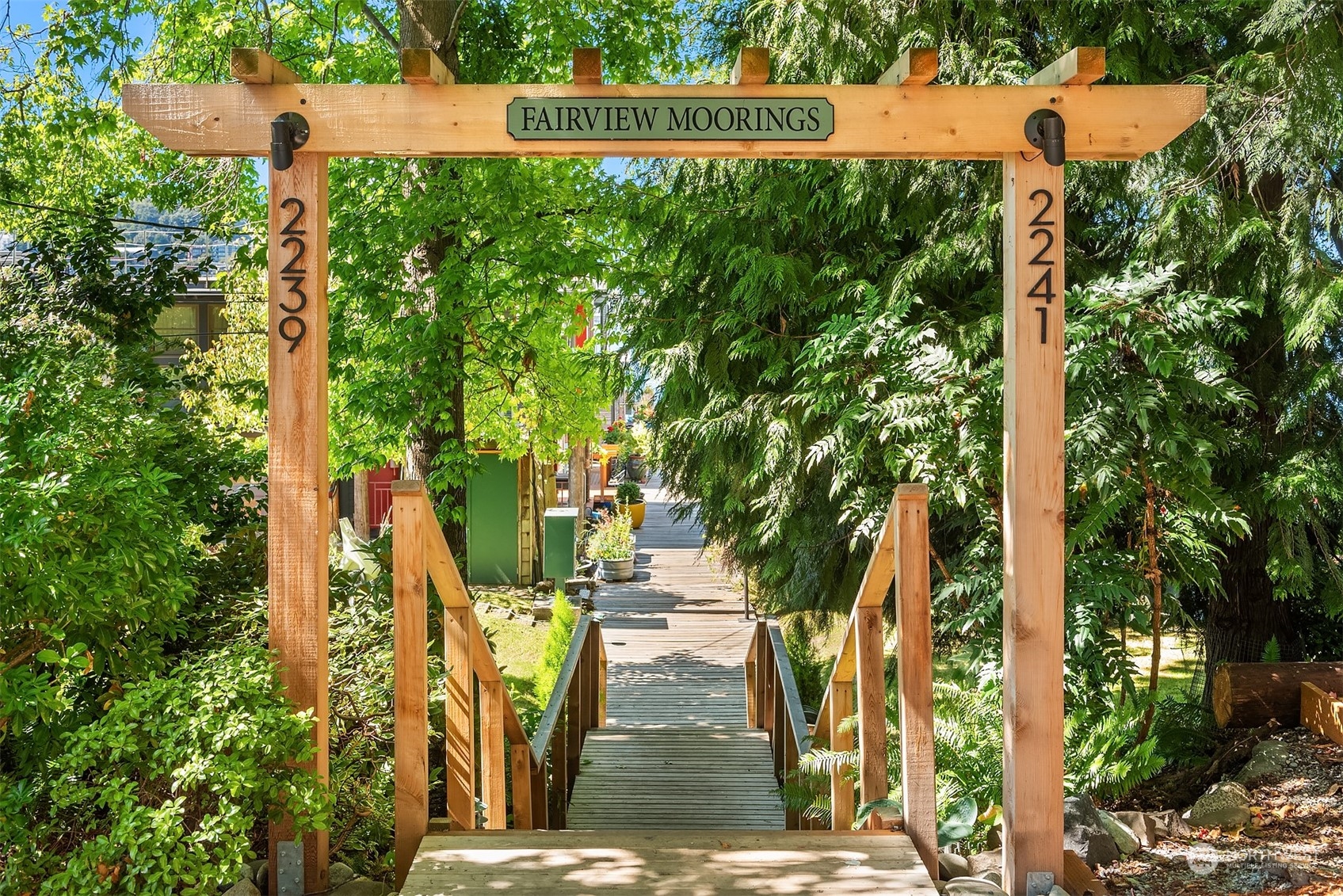 2239 Fairview Avenue E Unit: F