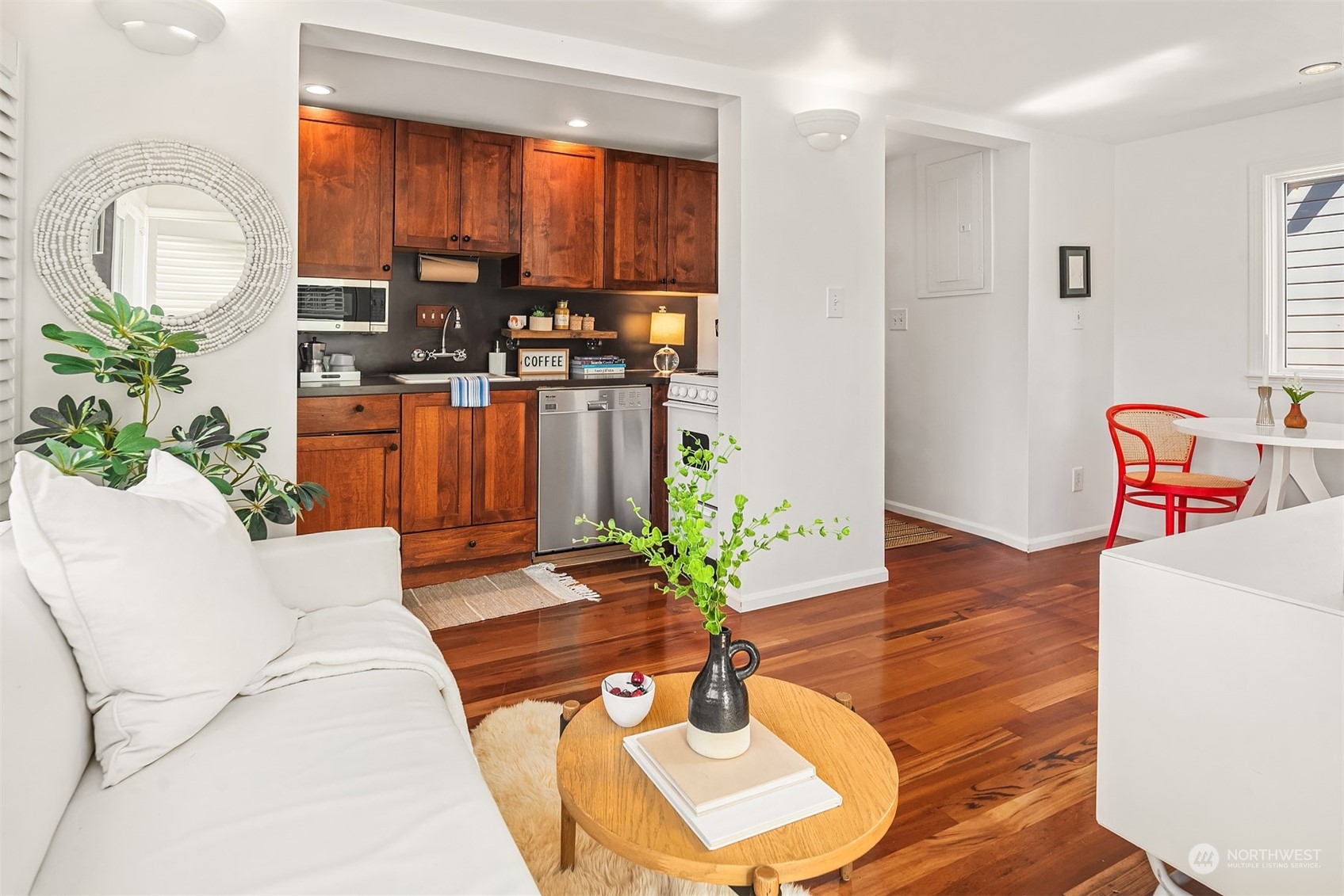 2239 Fairview Avenue E Unit: F
