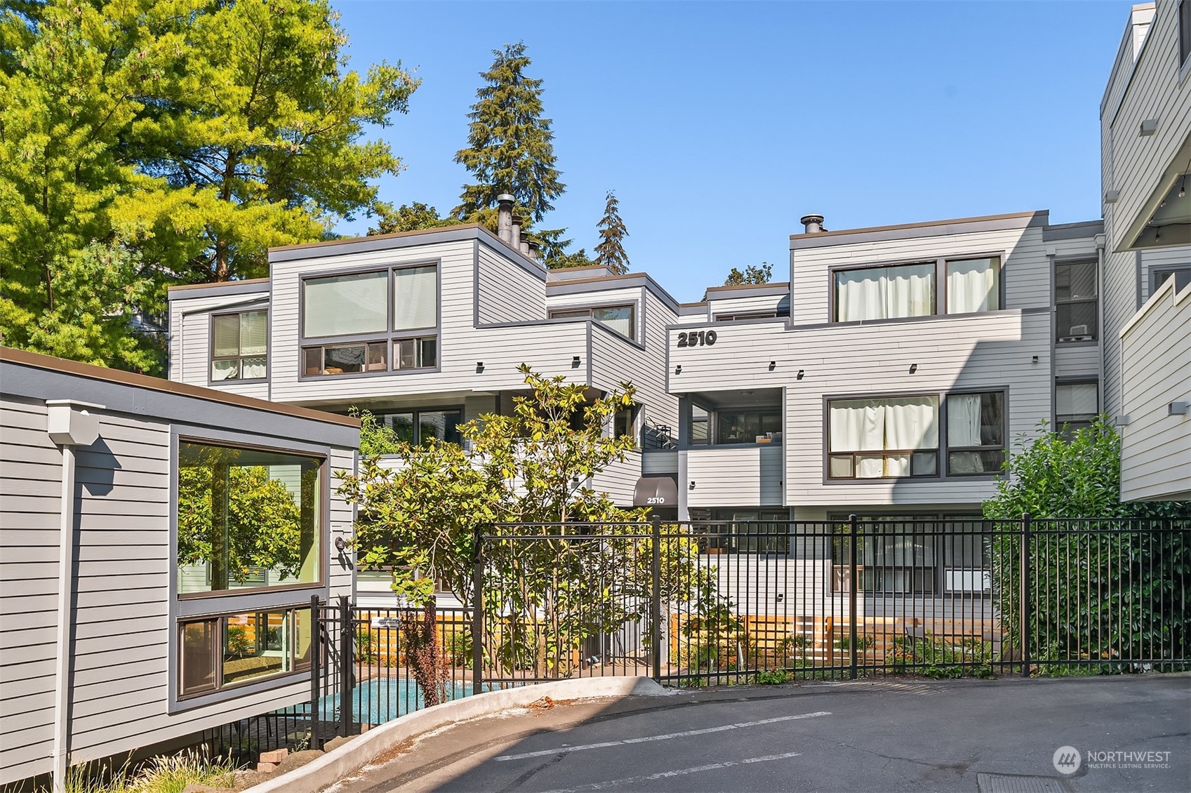 2510 W Manor Place Unit: 113