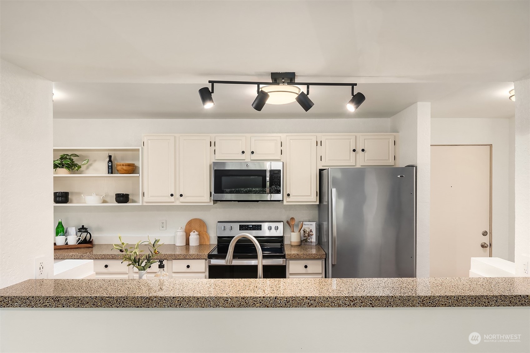 2510 W Manor Place Unit: 113