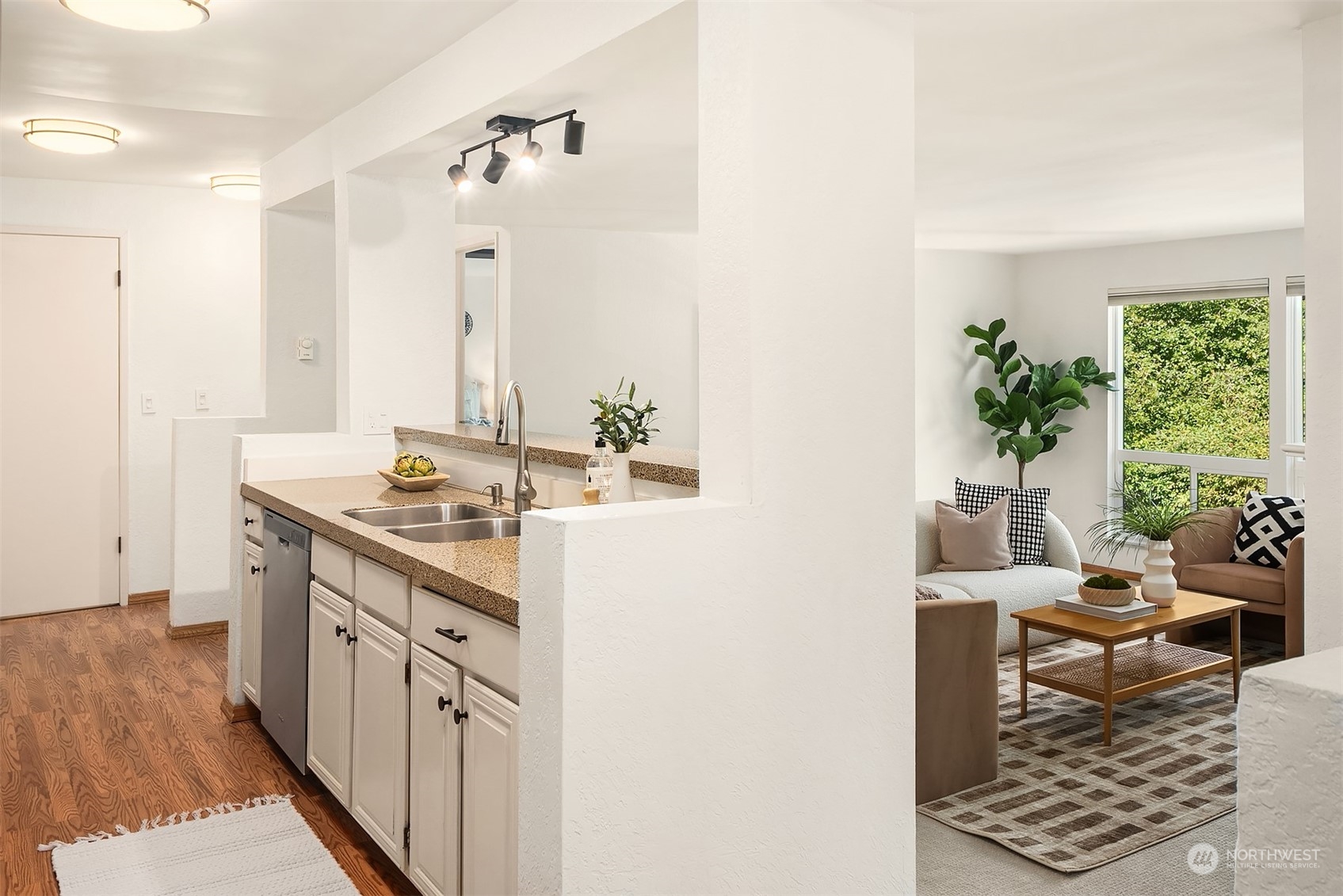 2510 W Manor Place Unit: 113