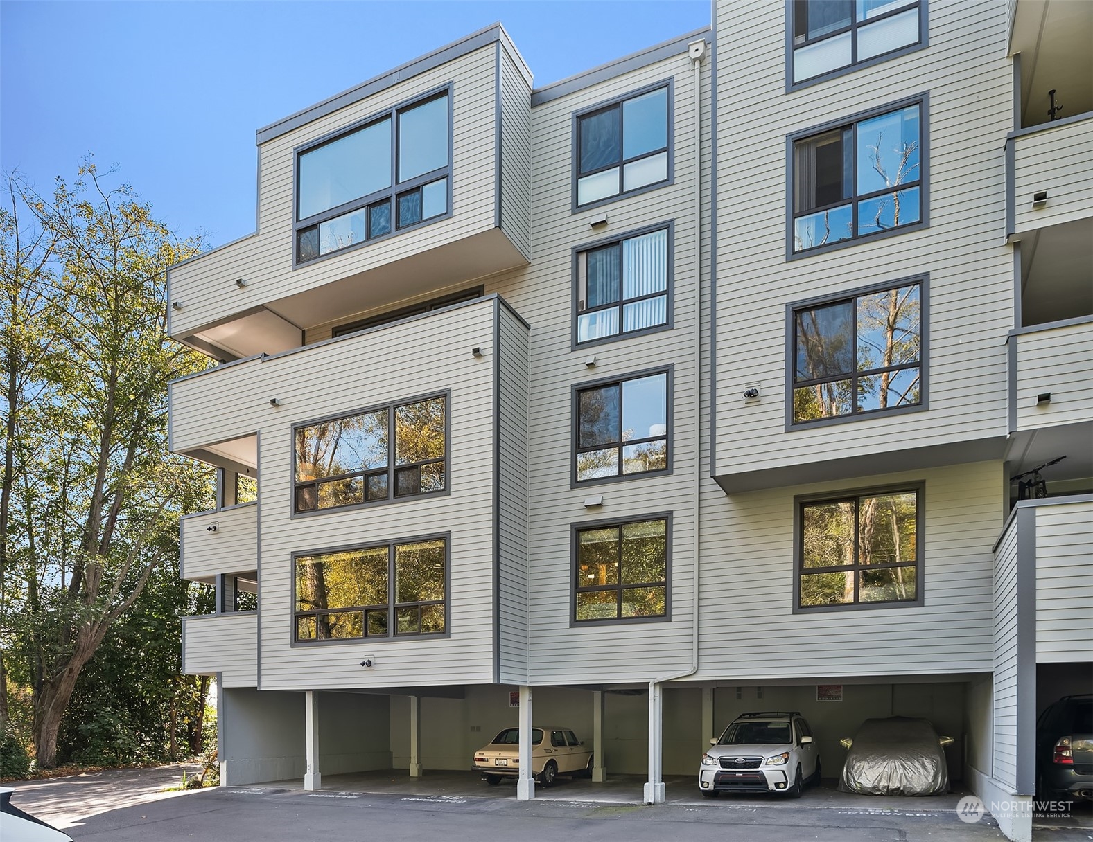 2510 W Manor Place Unit: 113