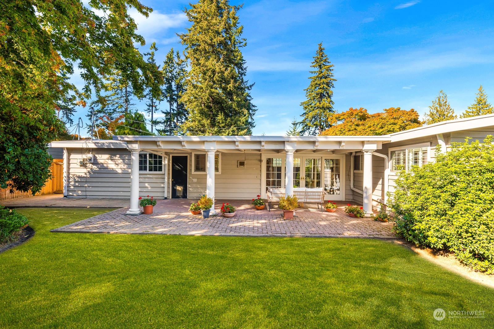 760 14th Way SW