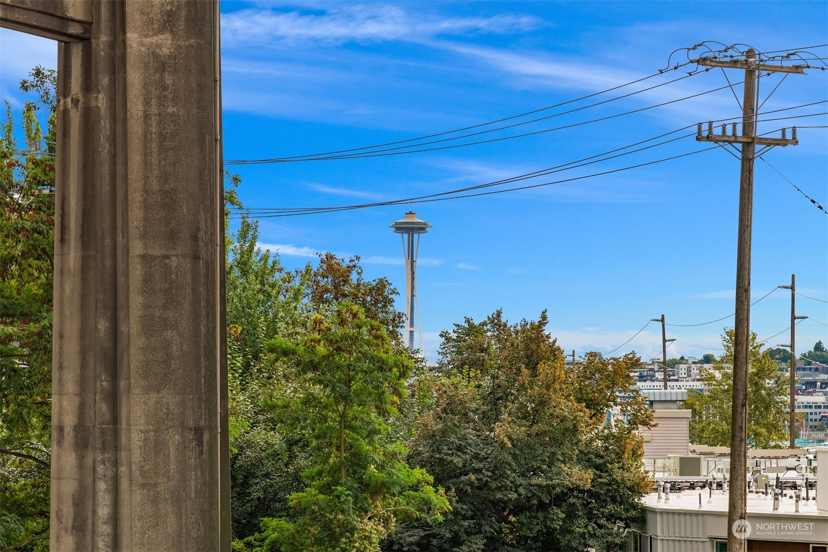 3217 Eastlake Avenue E Unit: 303