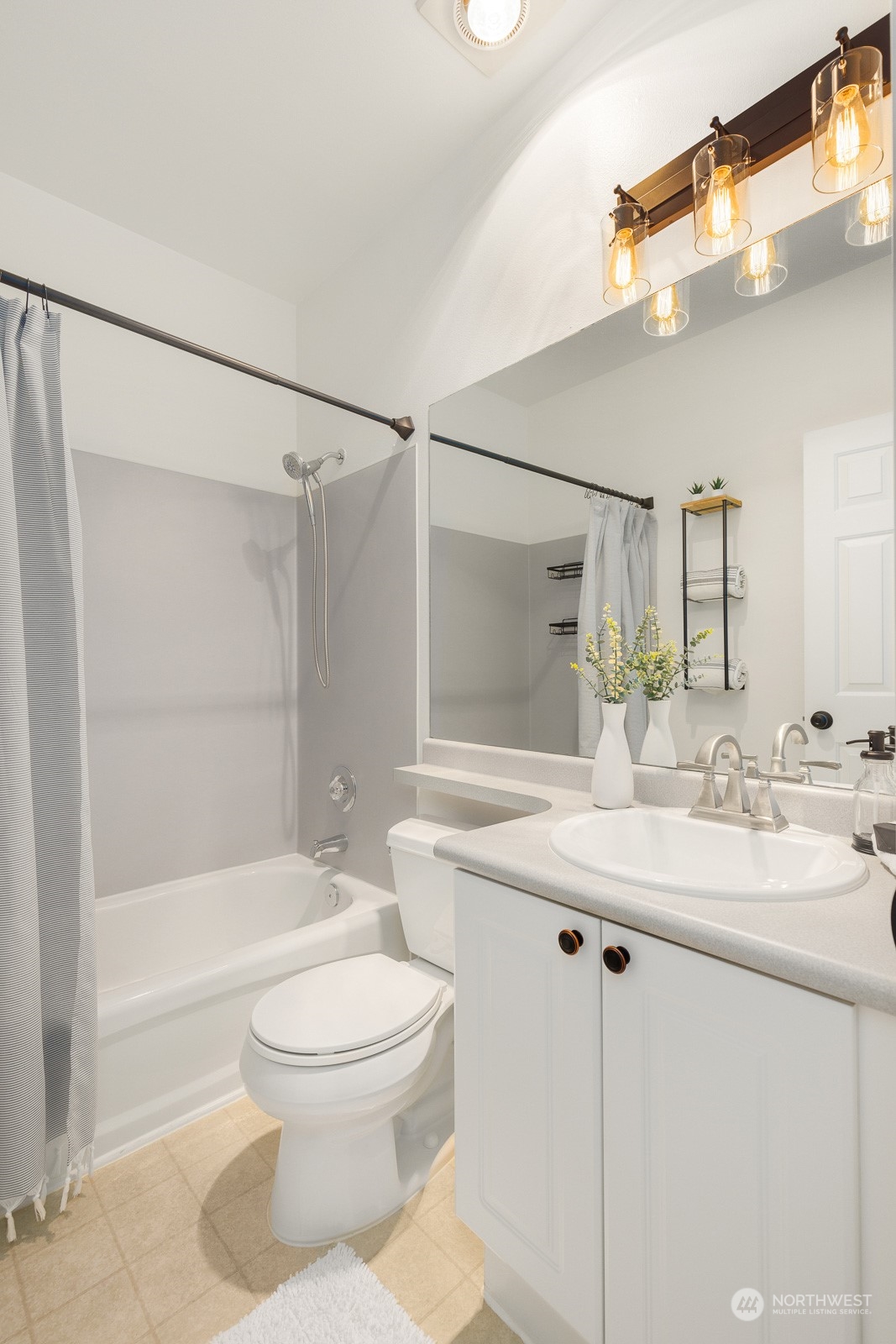 16125 Juanita Woodinville Way NE Unit: 1303