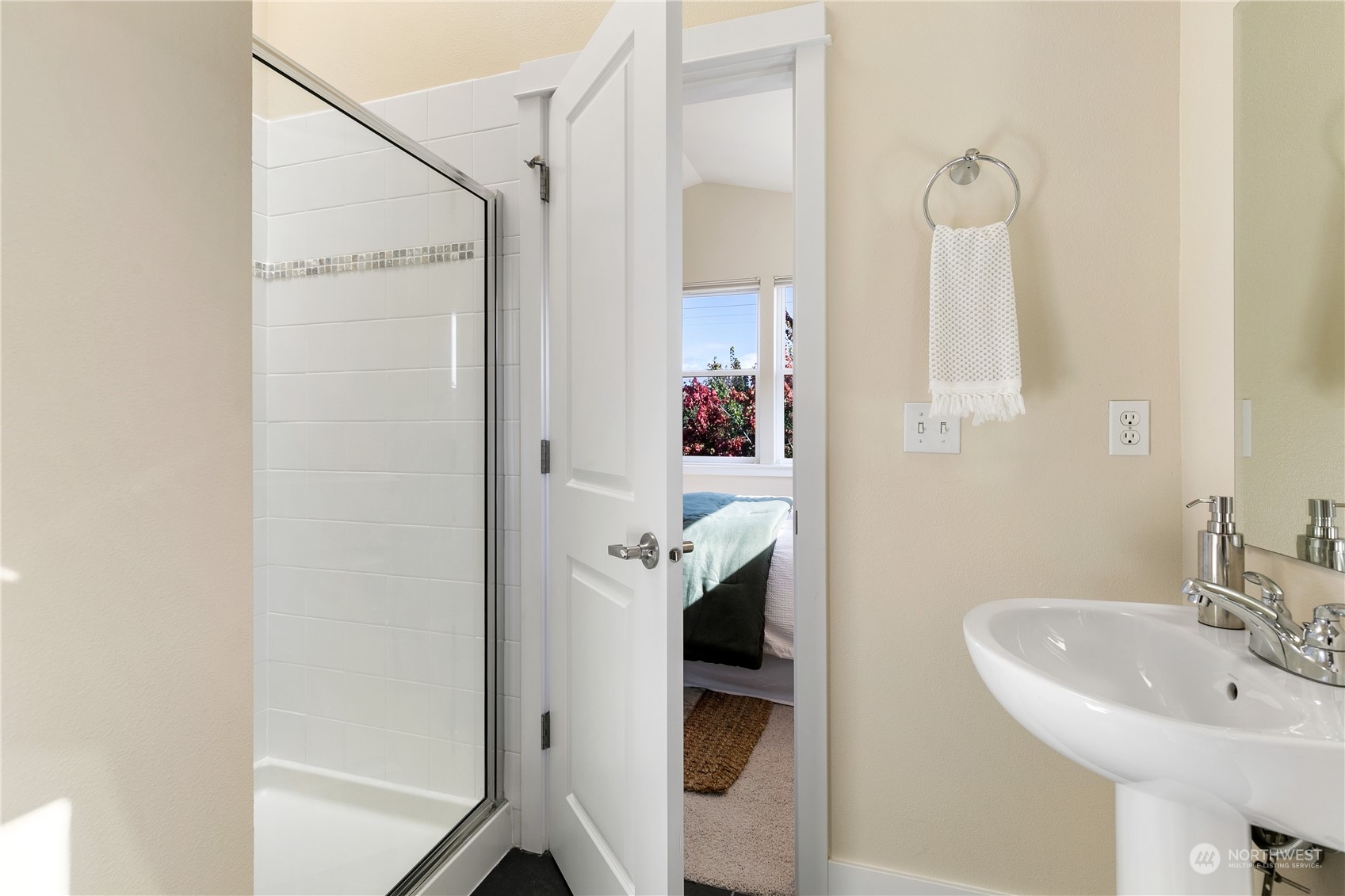 11713 Greenwood Avenue N Unit: A