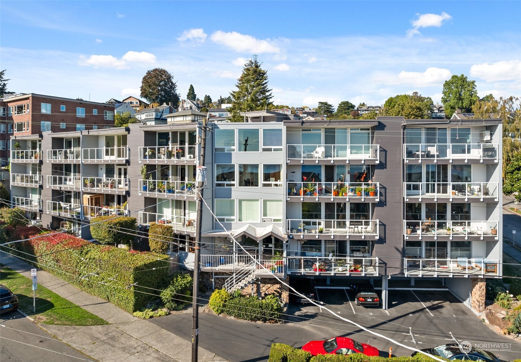 500 W Olympic Place Unit: 404