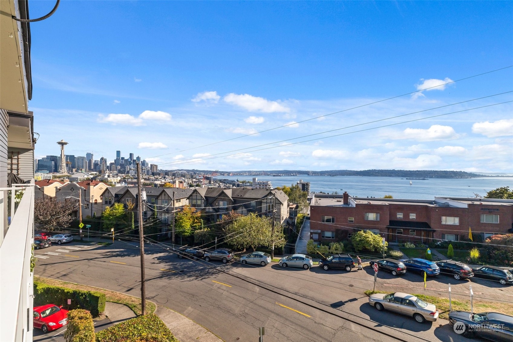 500 W Olympic Place Unit: 404