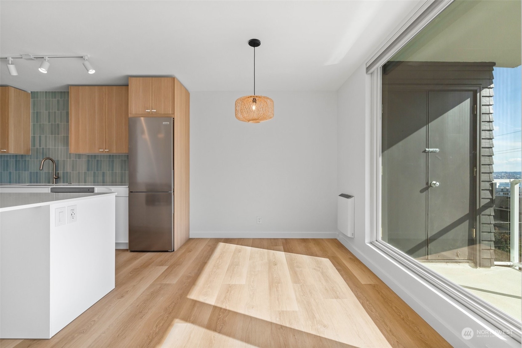 500 W Olympic Place Unit: 404