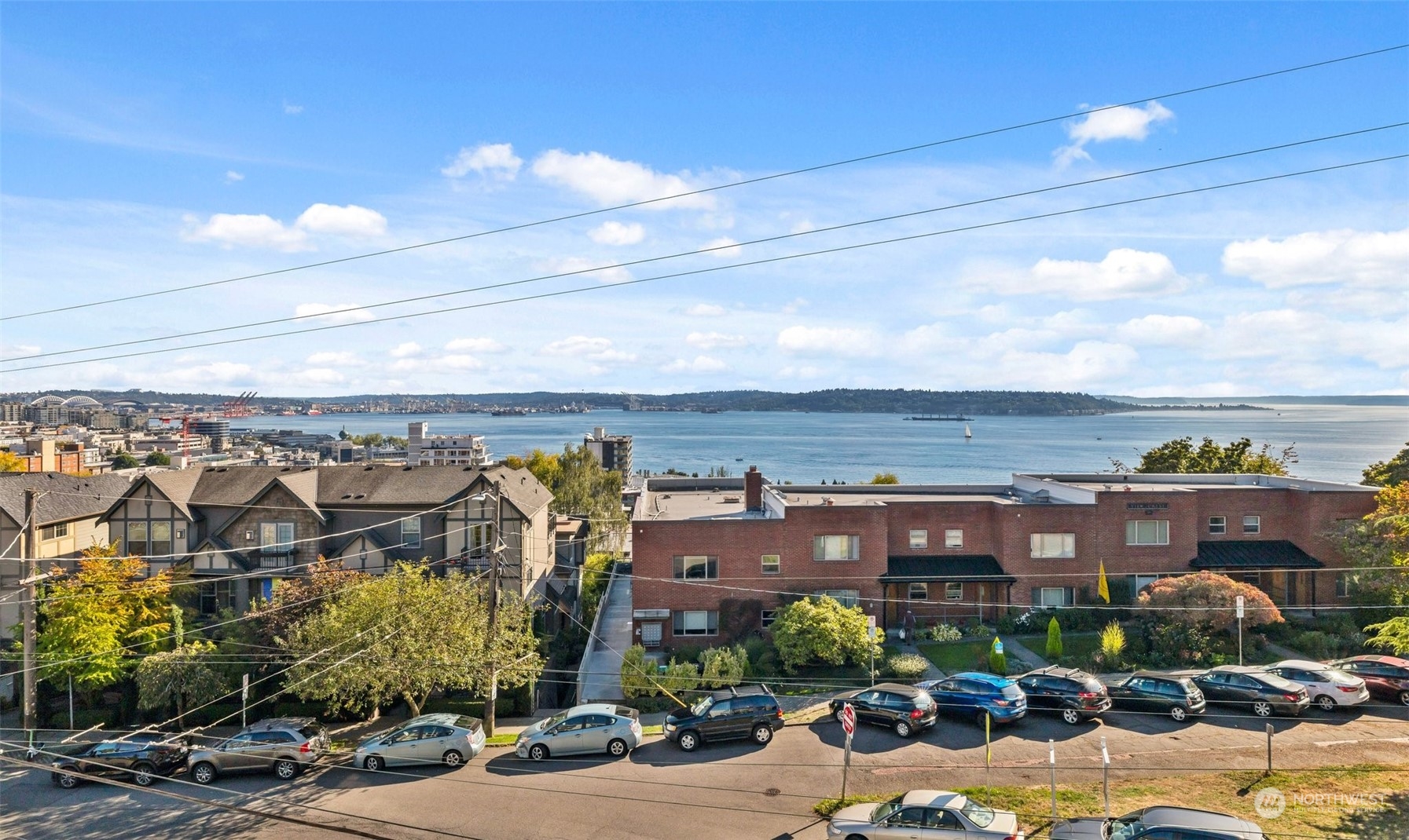 500 W Olympic Place Unit: 404